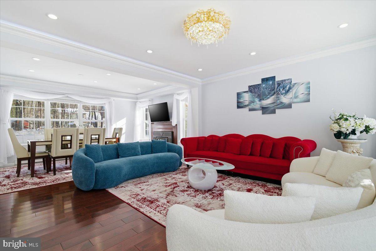 GREENWOOD ACRES - Residential