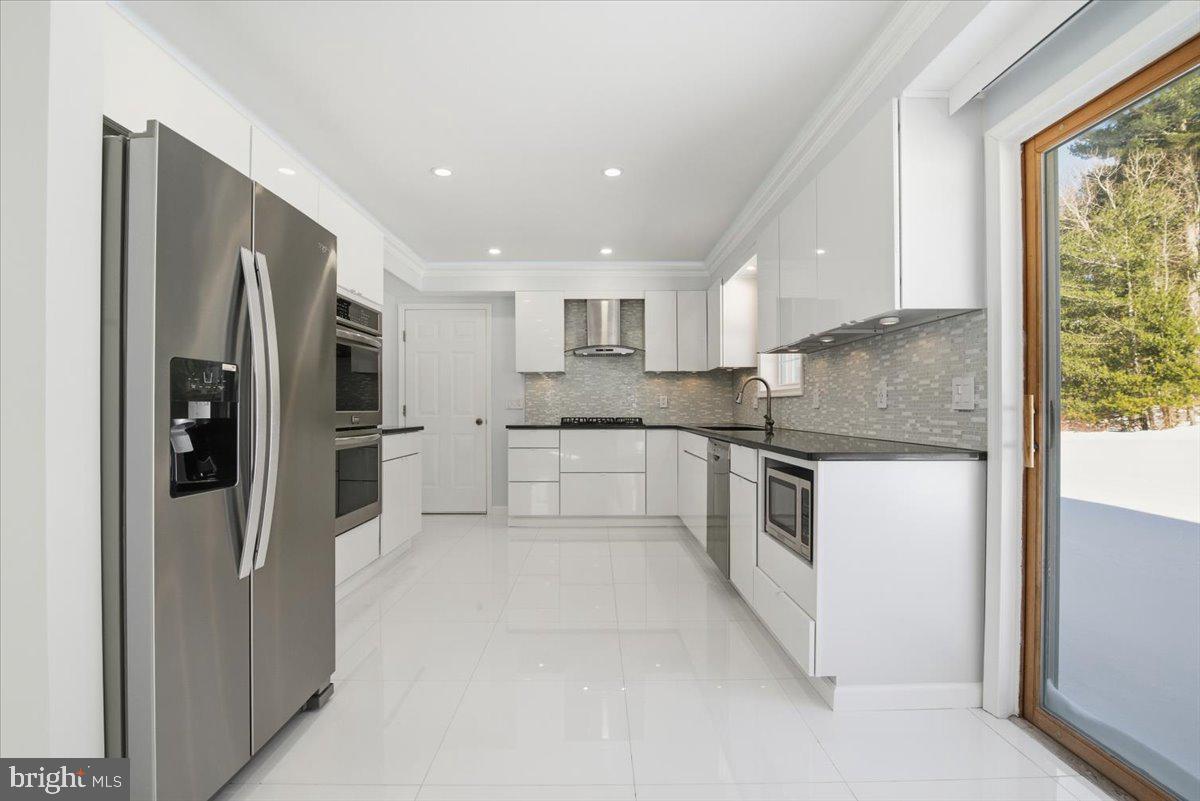 GREENWOOD ACRES - Residential