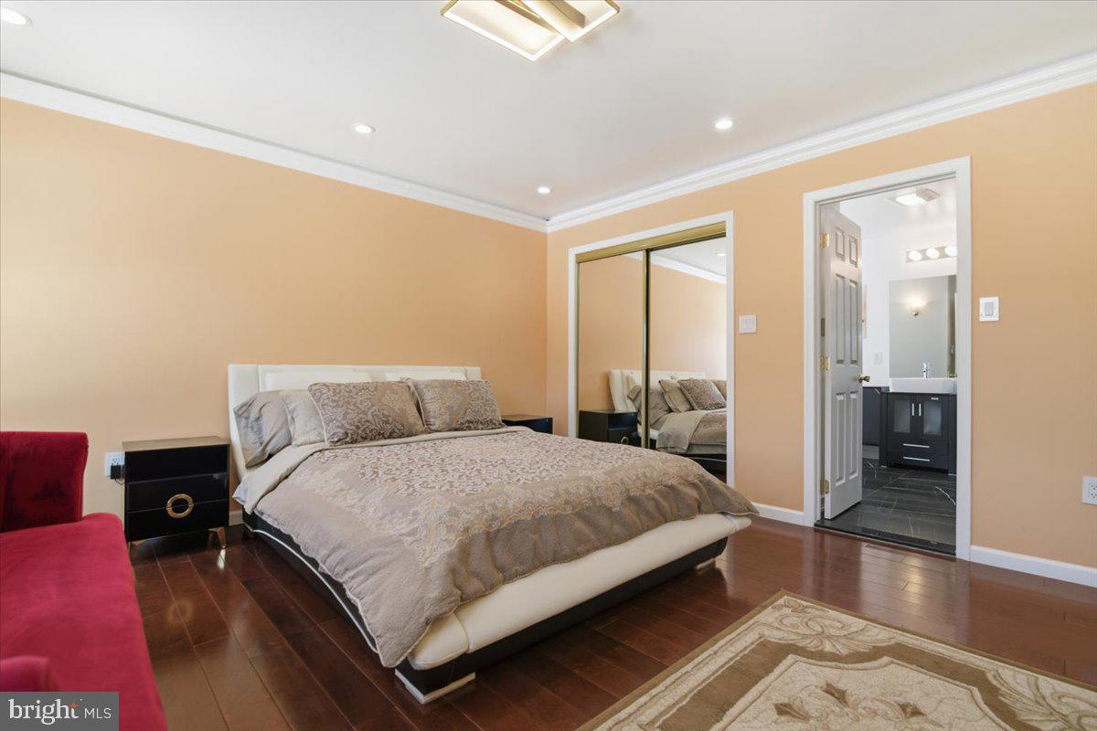 GREENWOOD ACRES - Residential