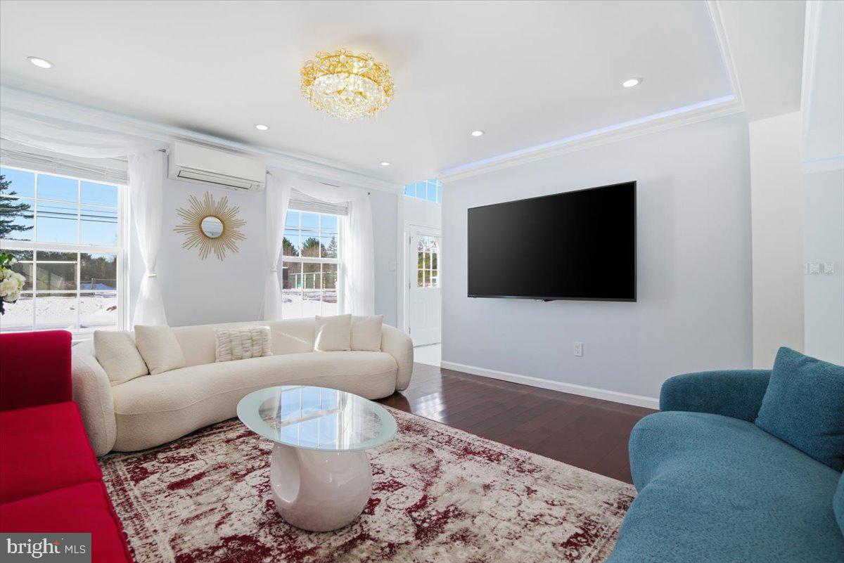 GREENWOOD ACRES - Residential