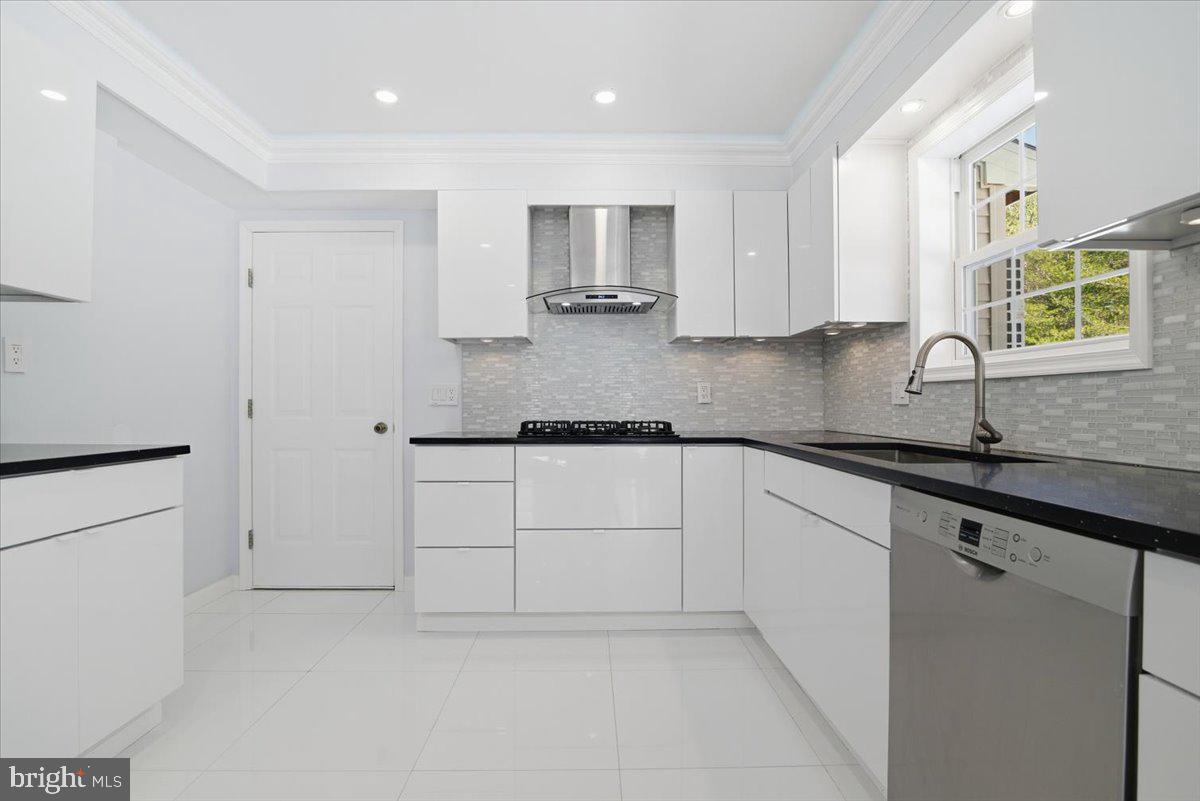 GREENWOOD ACRES - Residential