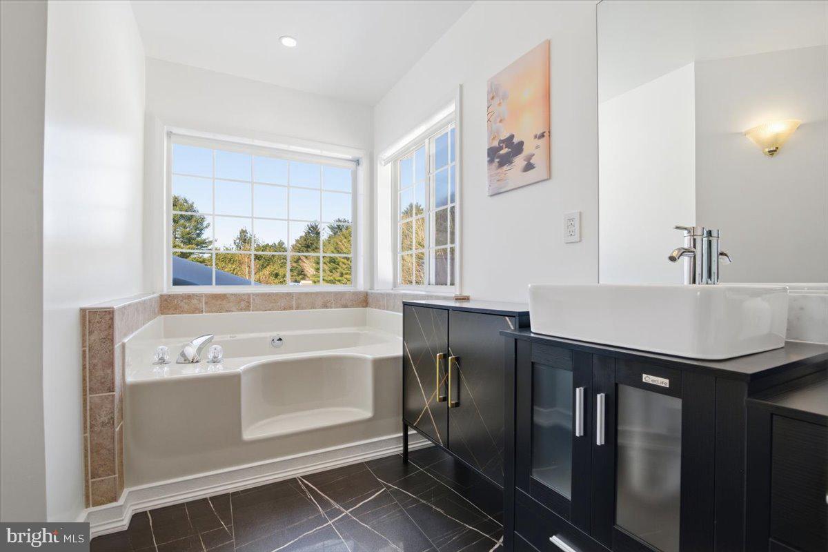 GREENWOOD ACRES - Residential