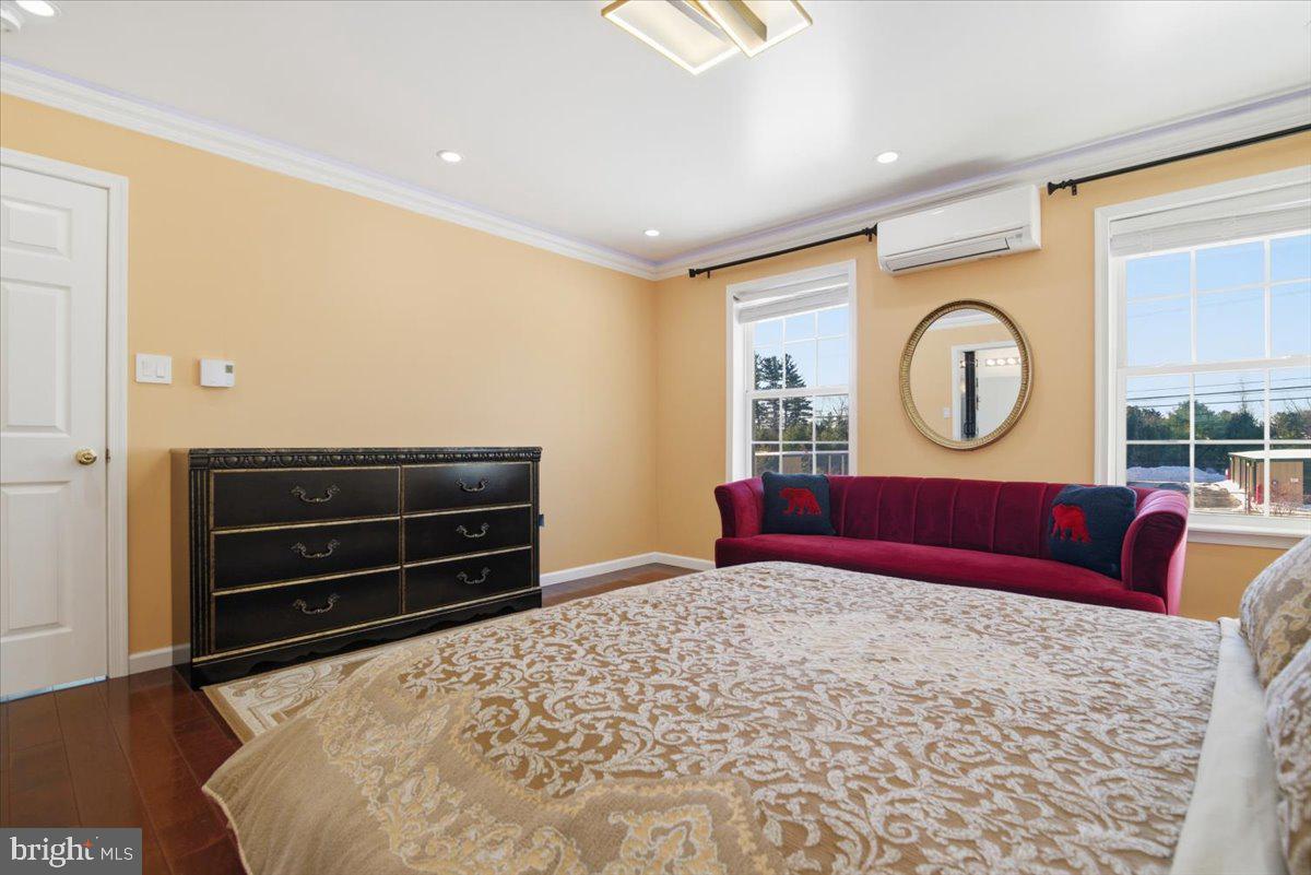 GREENWOOD ACRES - Residential