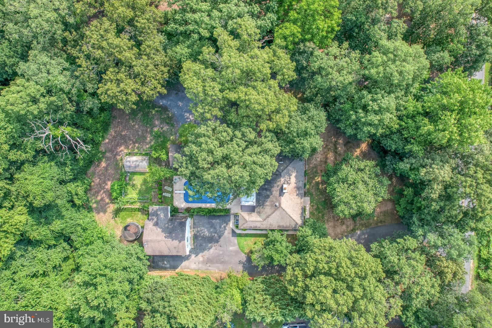 LYN WOODS - Residential