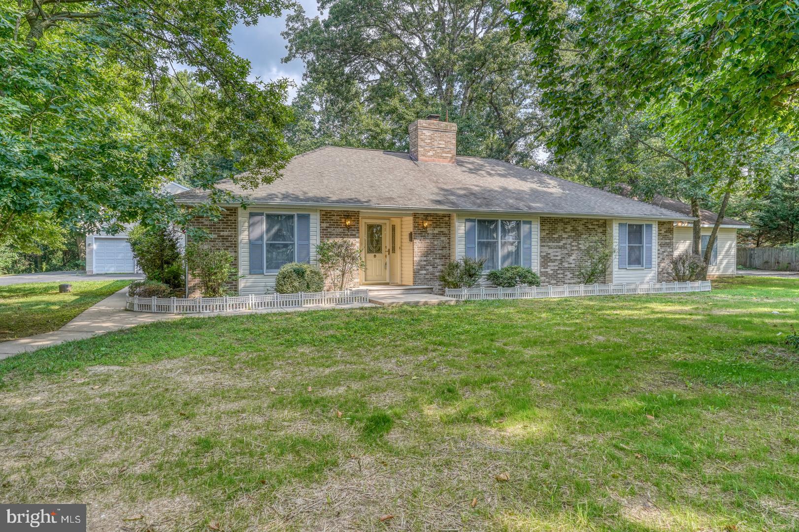 LYN WOODS - Residential