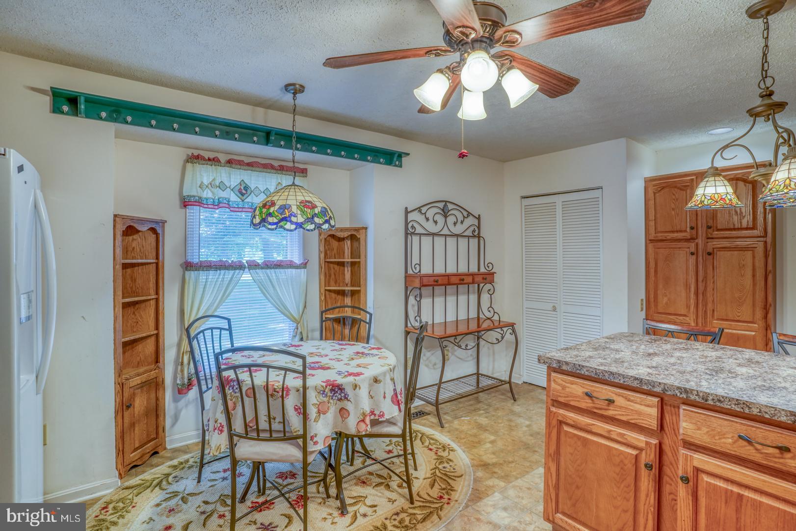 LYN WOODS - Residential