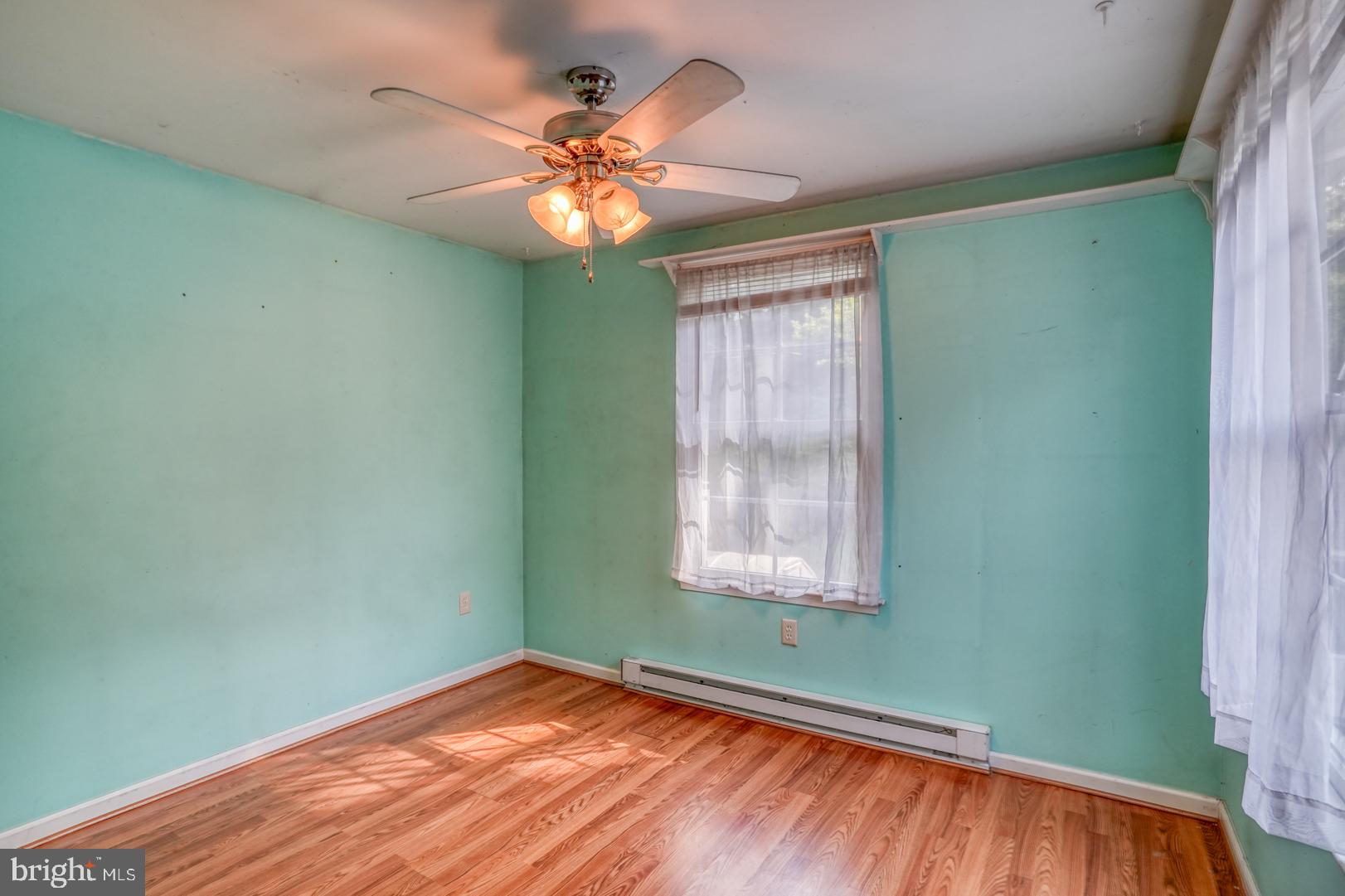 LYN WOODS - Residential