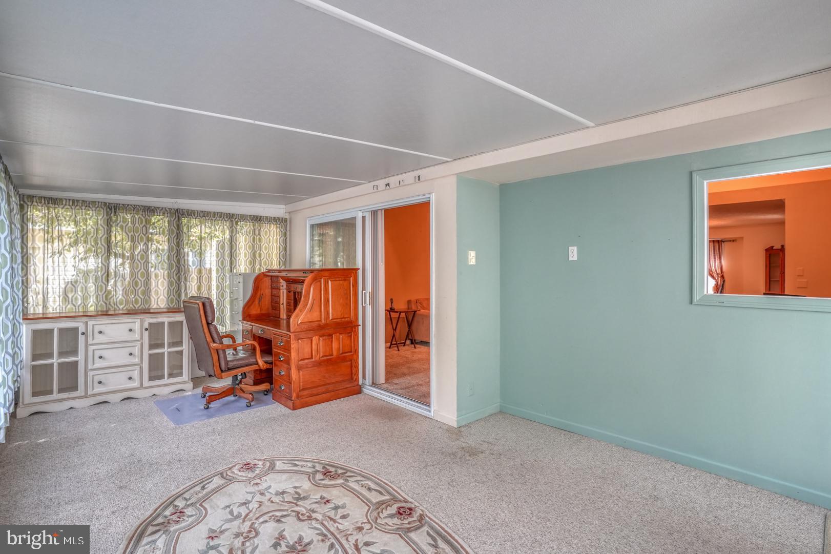 LYN WOODS - Residential