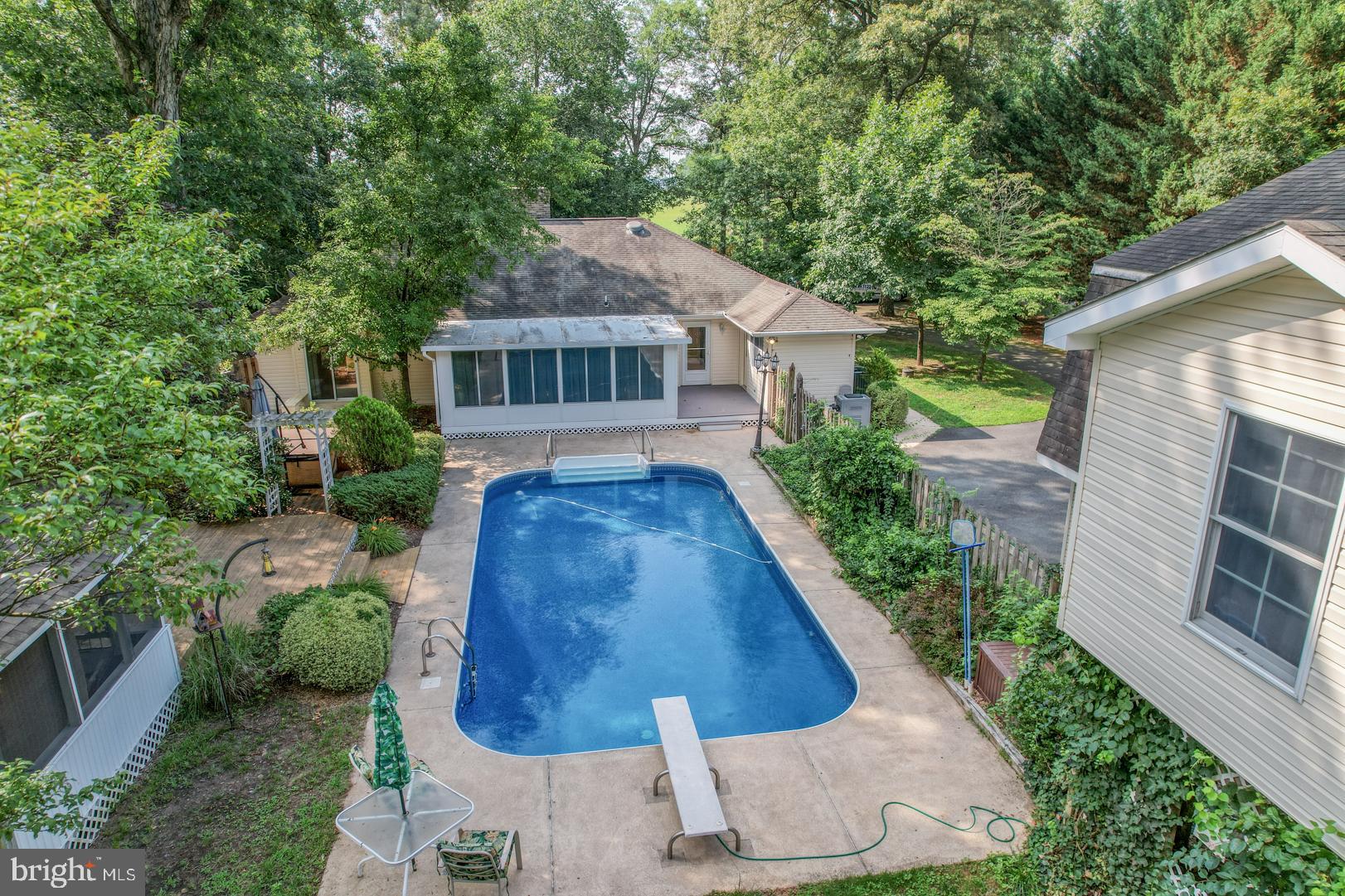 LYN WOODS - Residential