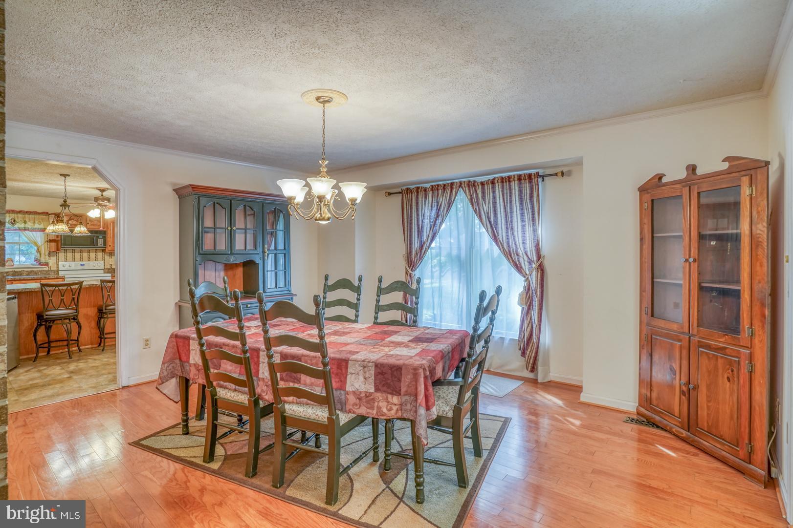 LYN WOODS - Residential