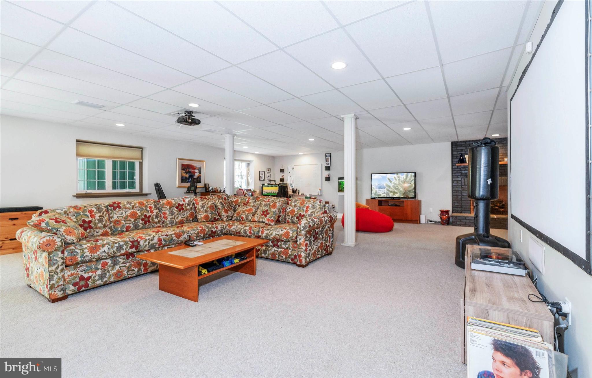 THE RIDINGS CHADDS - Residential