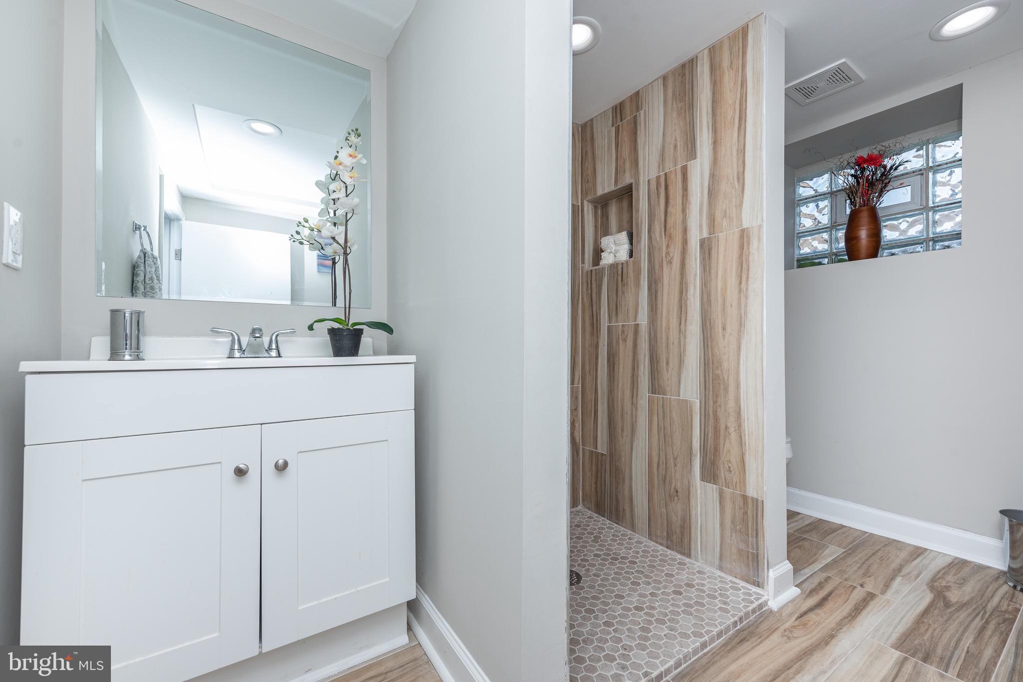 PARKVILLE - Residential