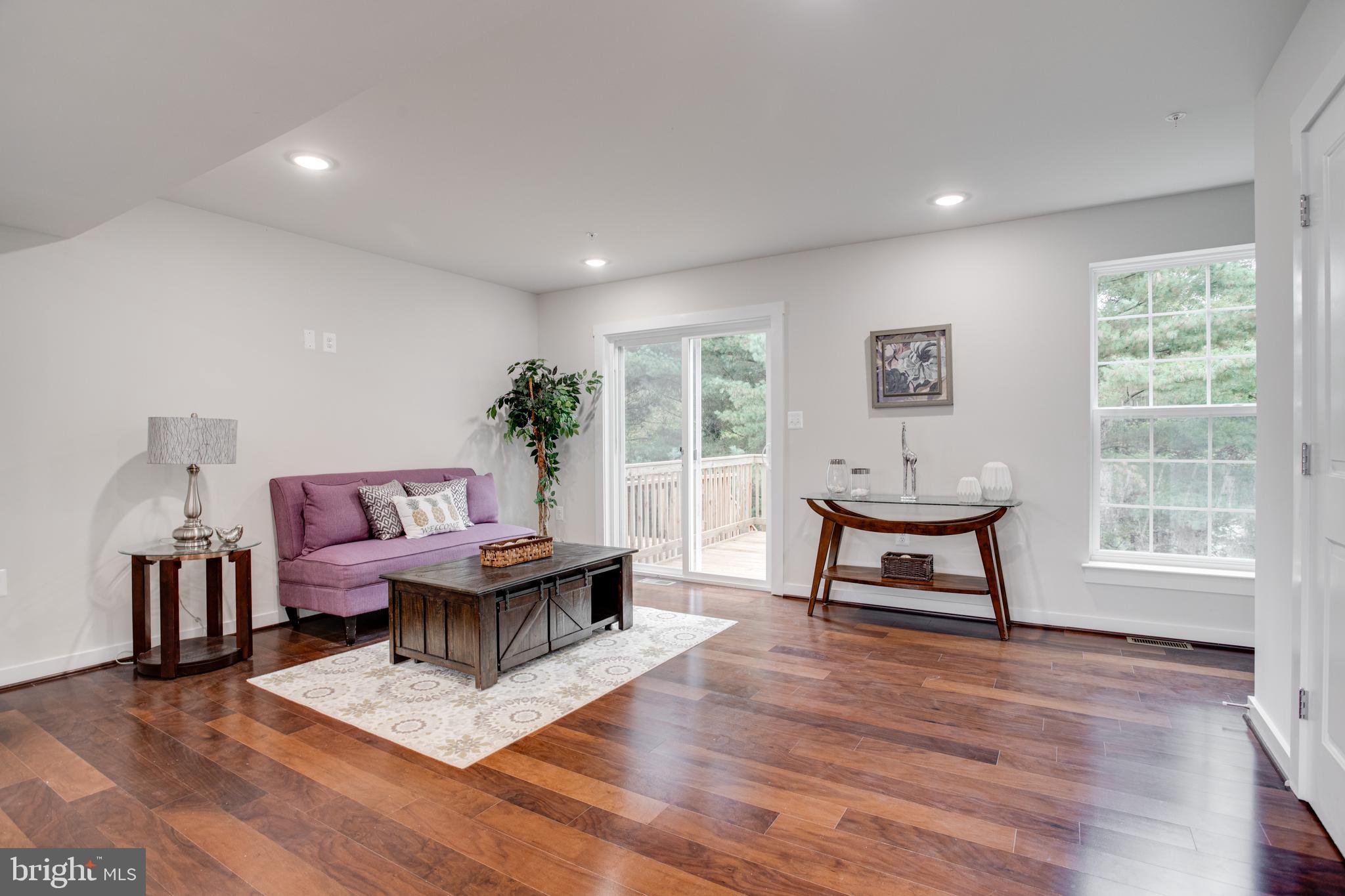 CLOVERLEAF TOWNHOUSES - Residential