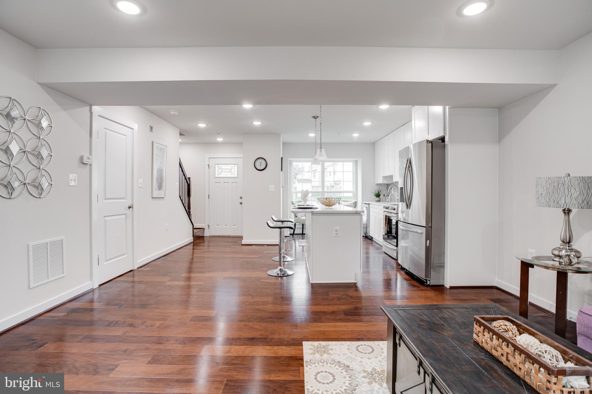 CLOVERLEAF TOWNHOUSES - Residential