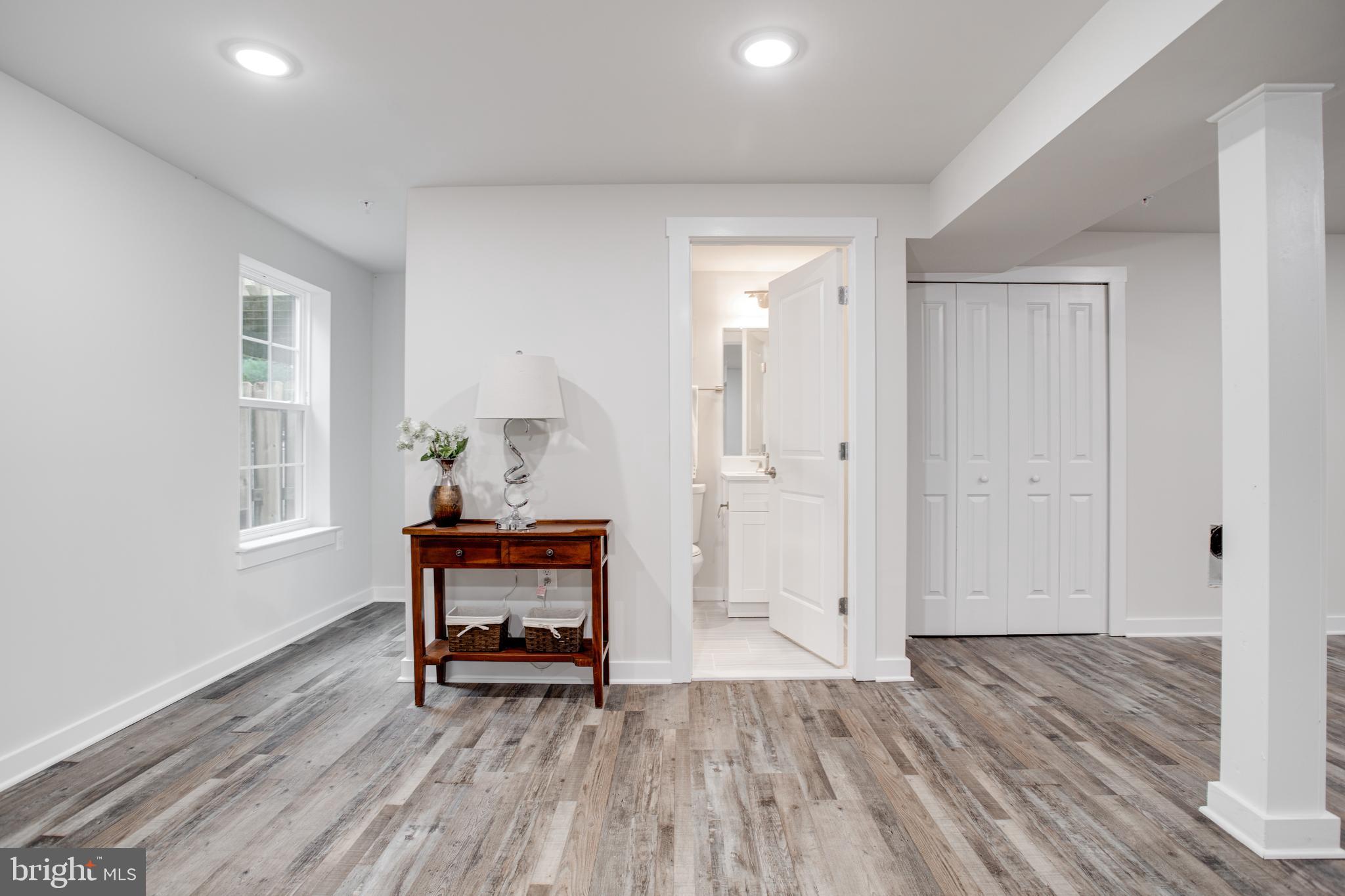 CLOVERLEAF TOWNHOUSES - Residential