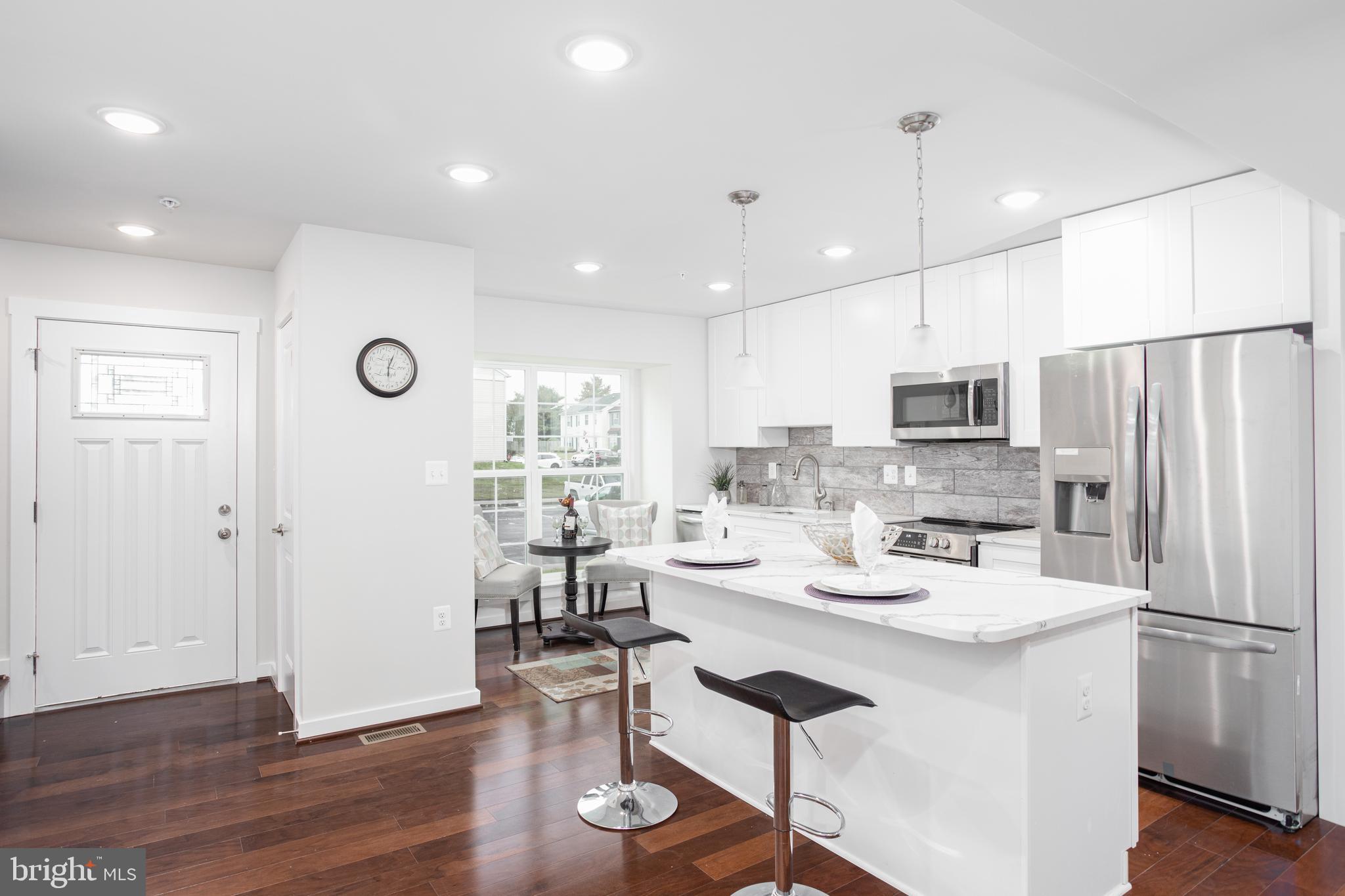 CLOVERLEAF TOWNHOUSES - Residential