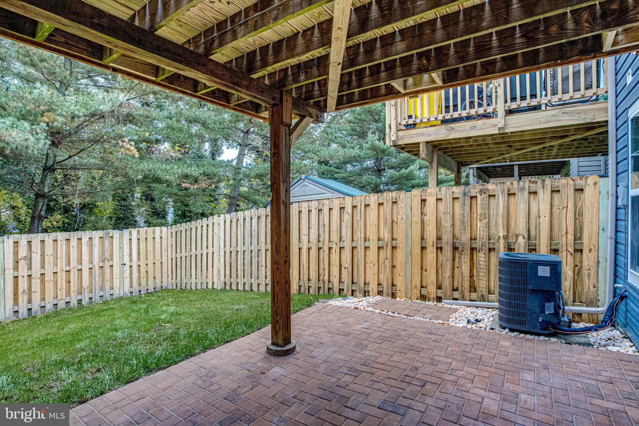 CLOVERLEAF TOWNHOUSES - Residential