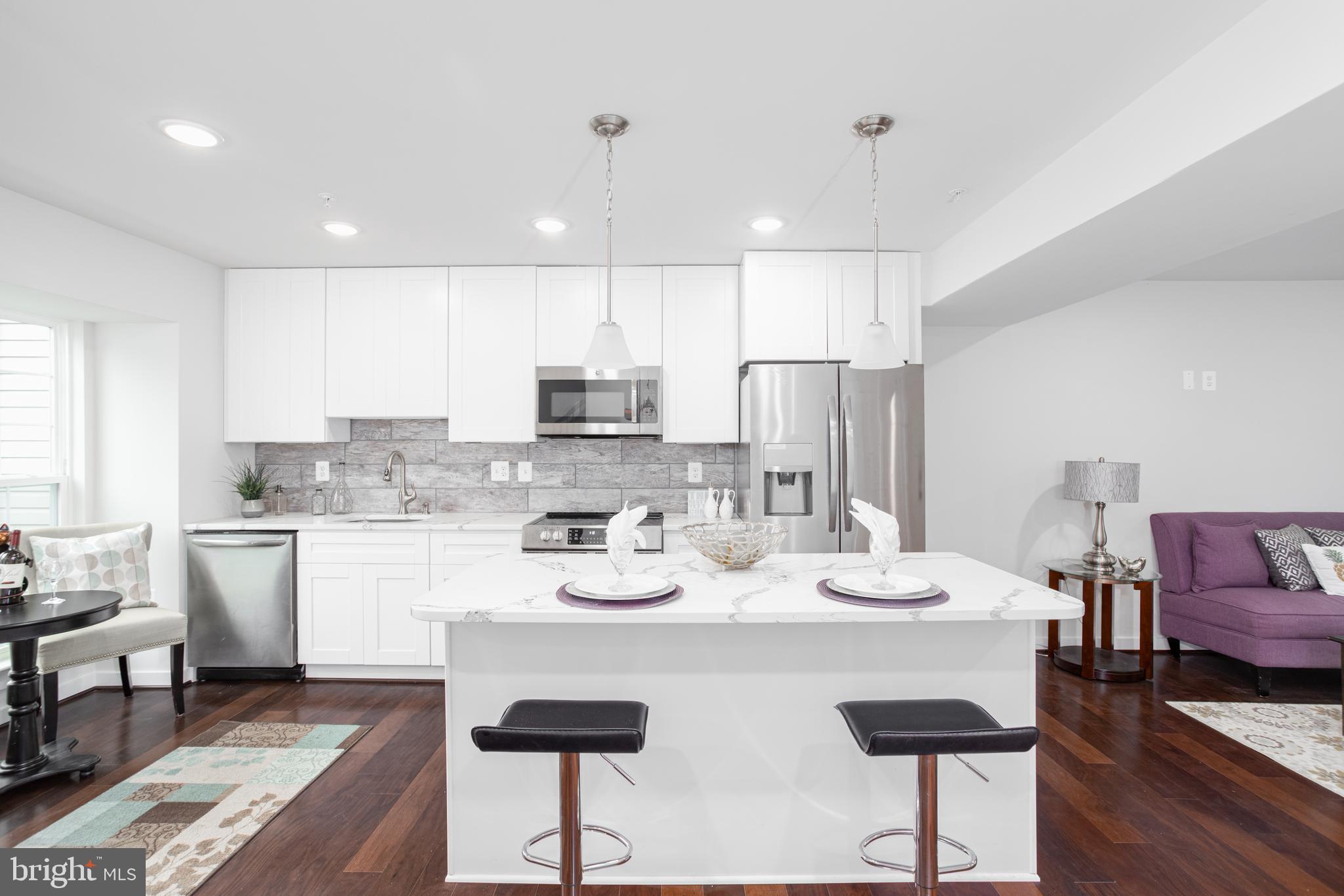 CLOVERLEAF TOWNHOUSES - Residential