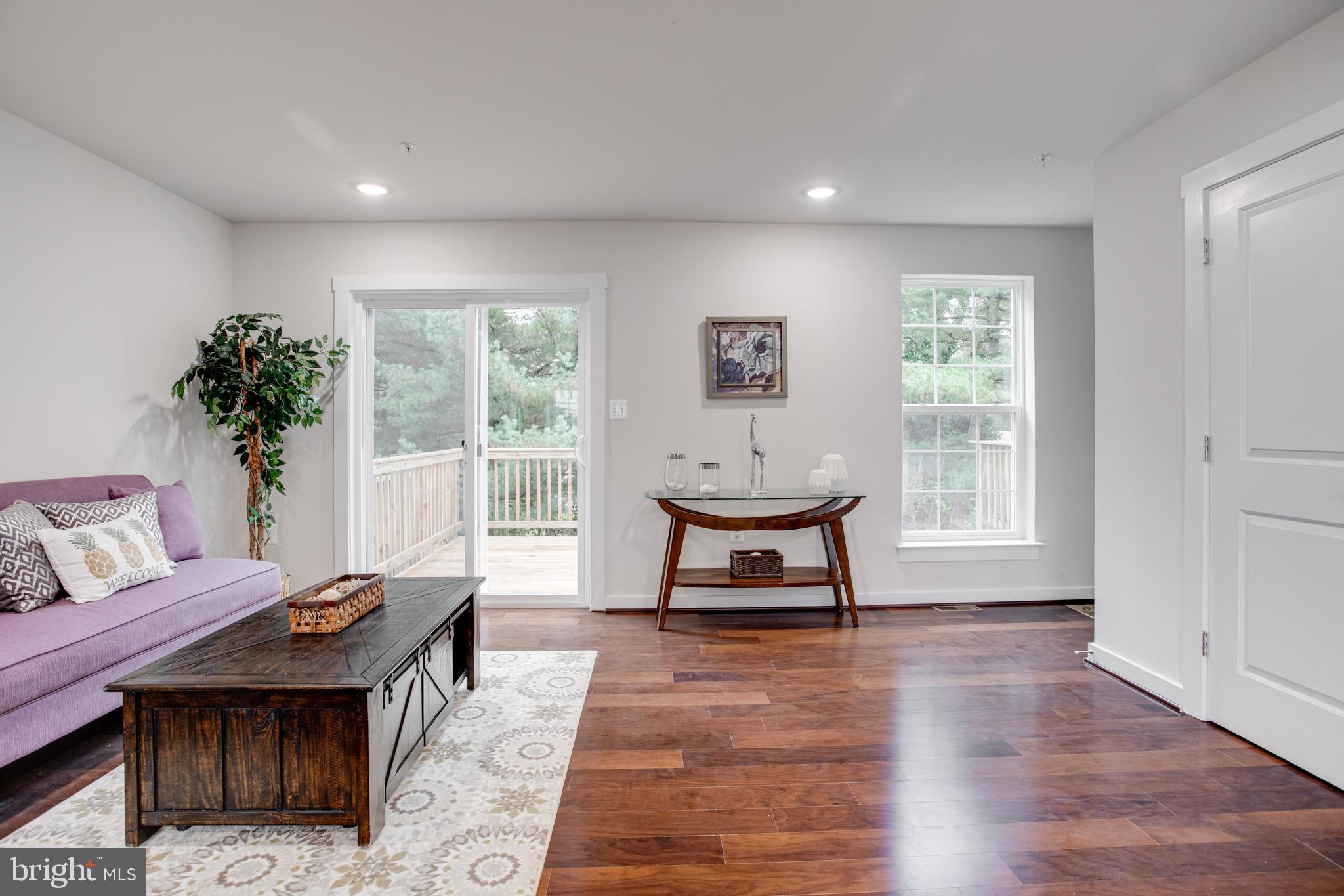 CLOVERLEAF TOWNHOUSES - Residential