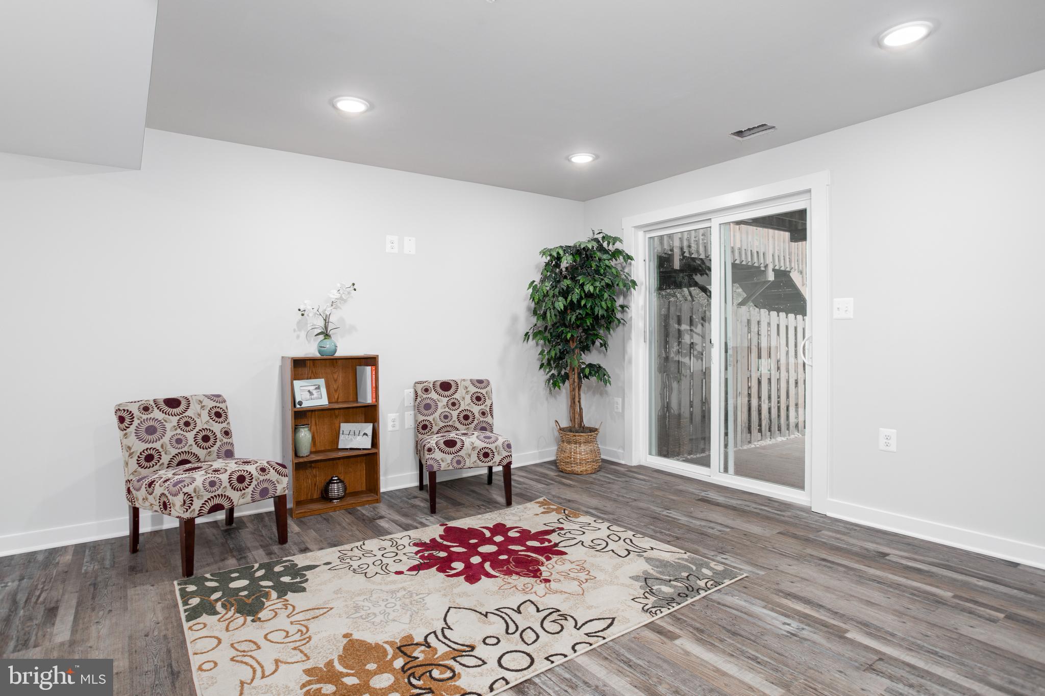 CLOVERLEAF TOWNHOUSES - Residential