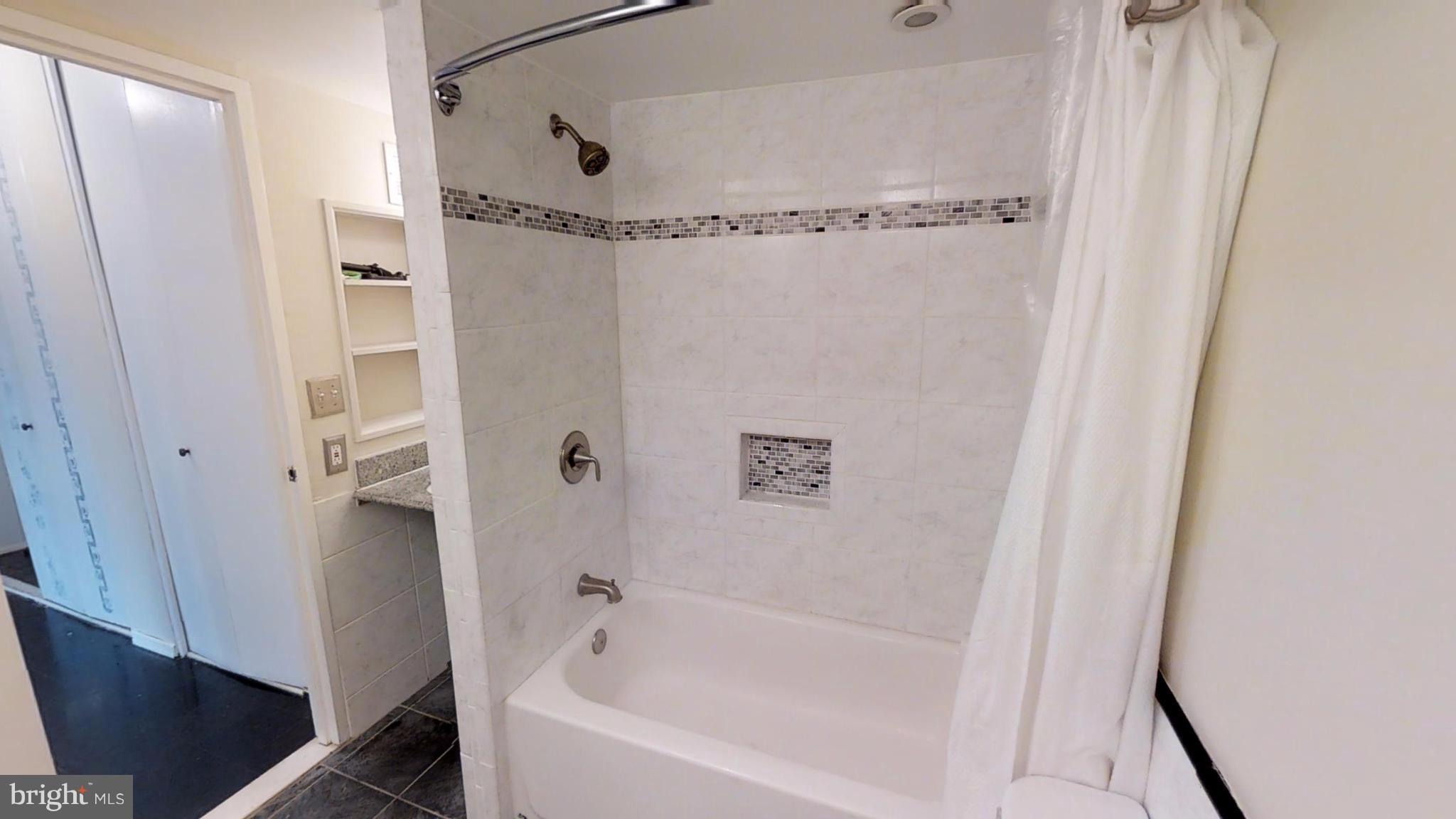 THE CHATHAM - Residential Lease