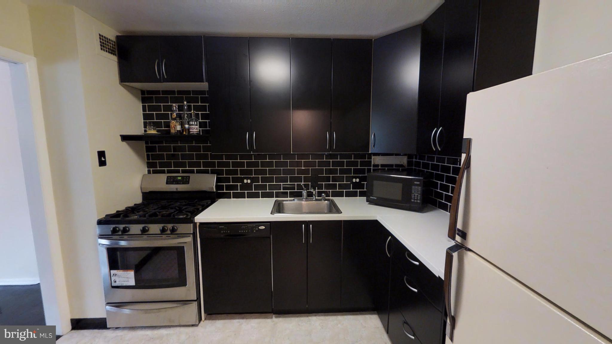 THE CHATHAM - Residential Lease