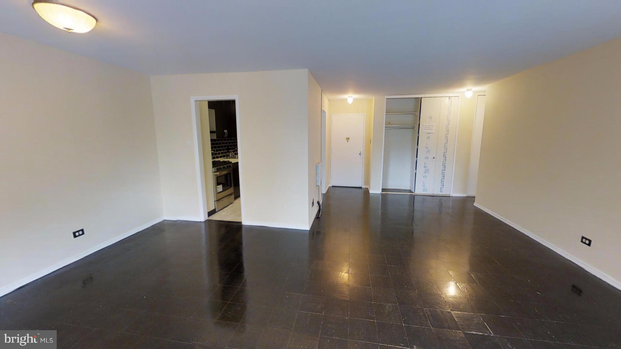 THE CHATHAM - Residential Lease