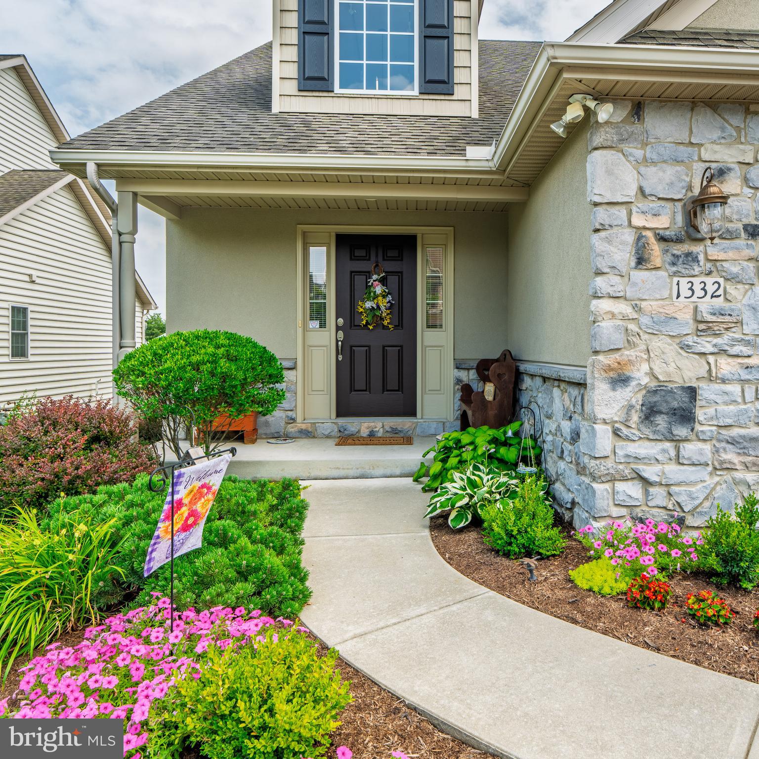1332 WILLOW CREEK DRIVE