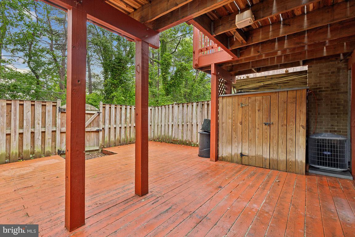 GEORGETOWN WOODS - Residential Lease