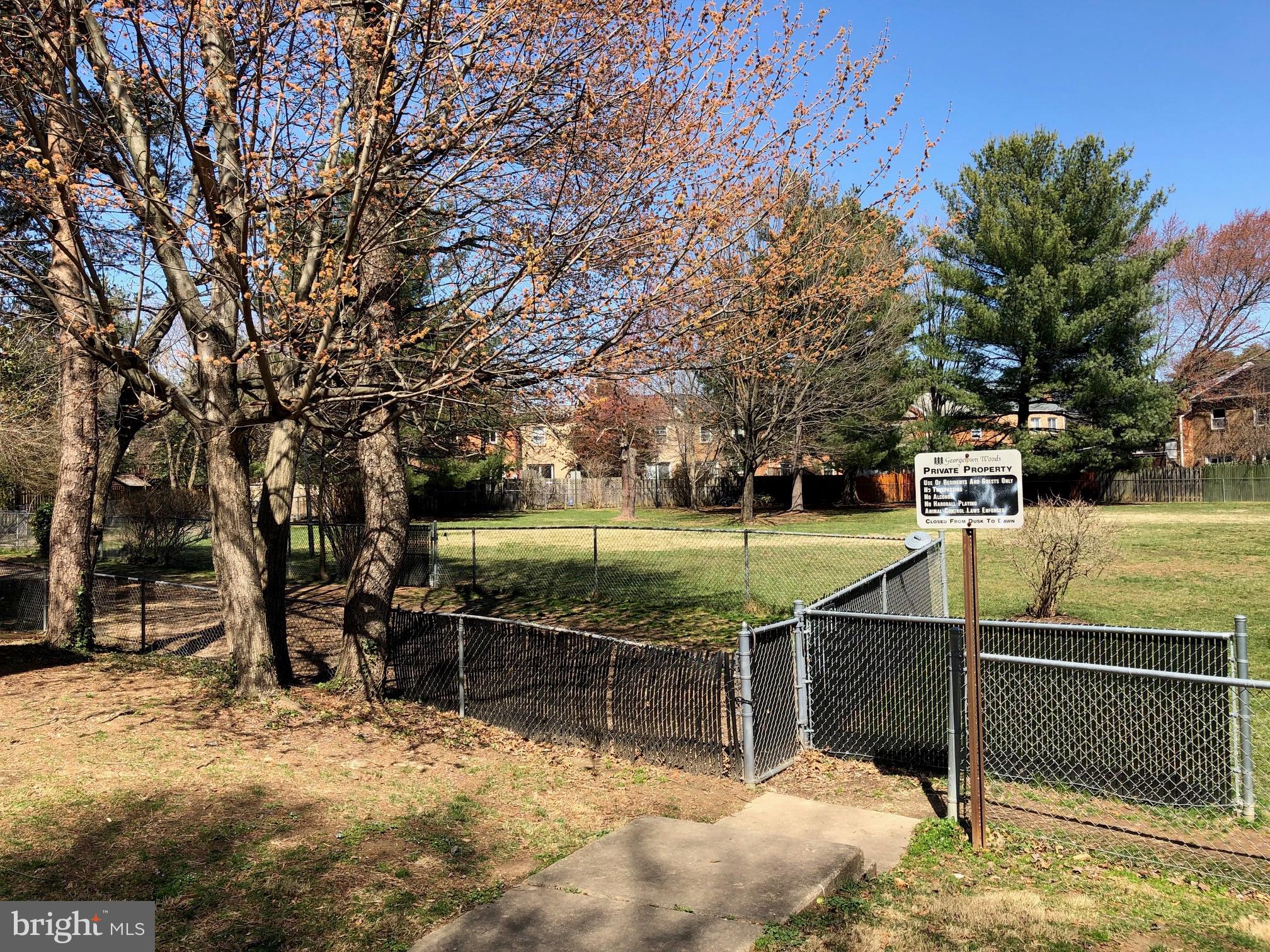 GEORGETOWN WOODS - Residential Lease