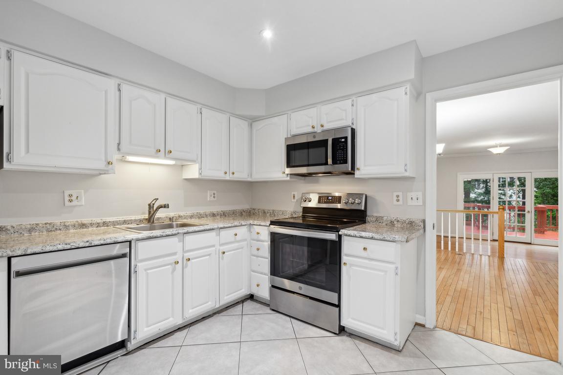 GEORGETOWN WOODS - Residential Lease