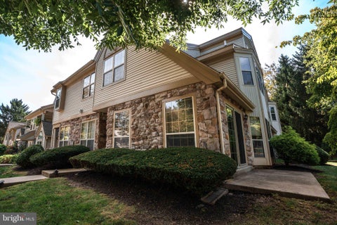 Townhouse For Sale - 1401 Stratford Court<br/> ROYERSFORD, PA 19468