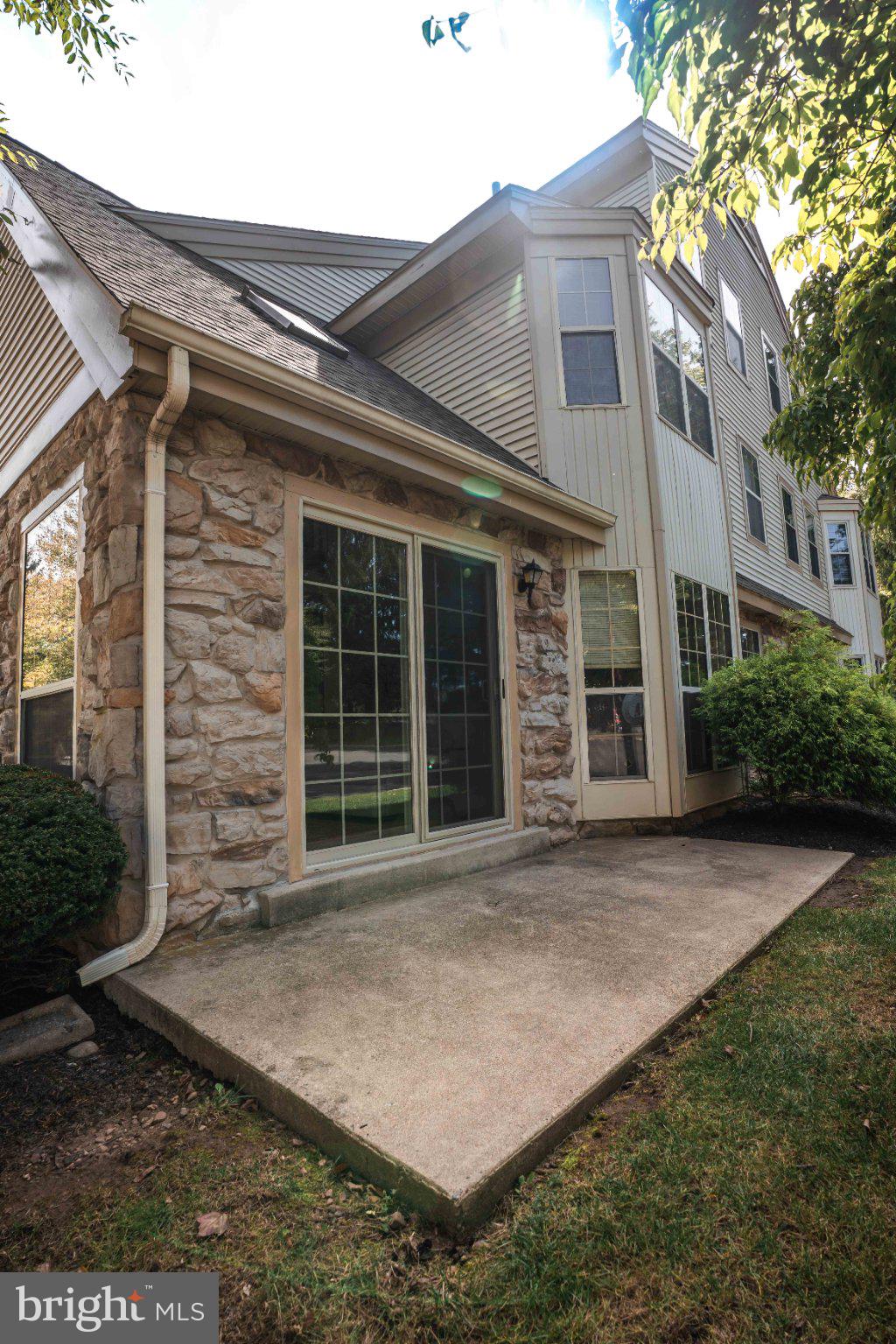 1401 STRATFORD COURT