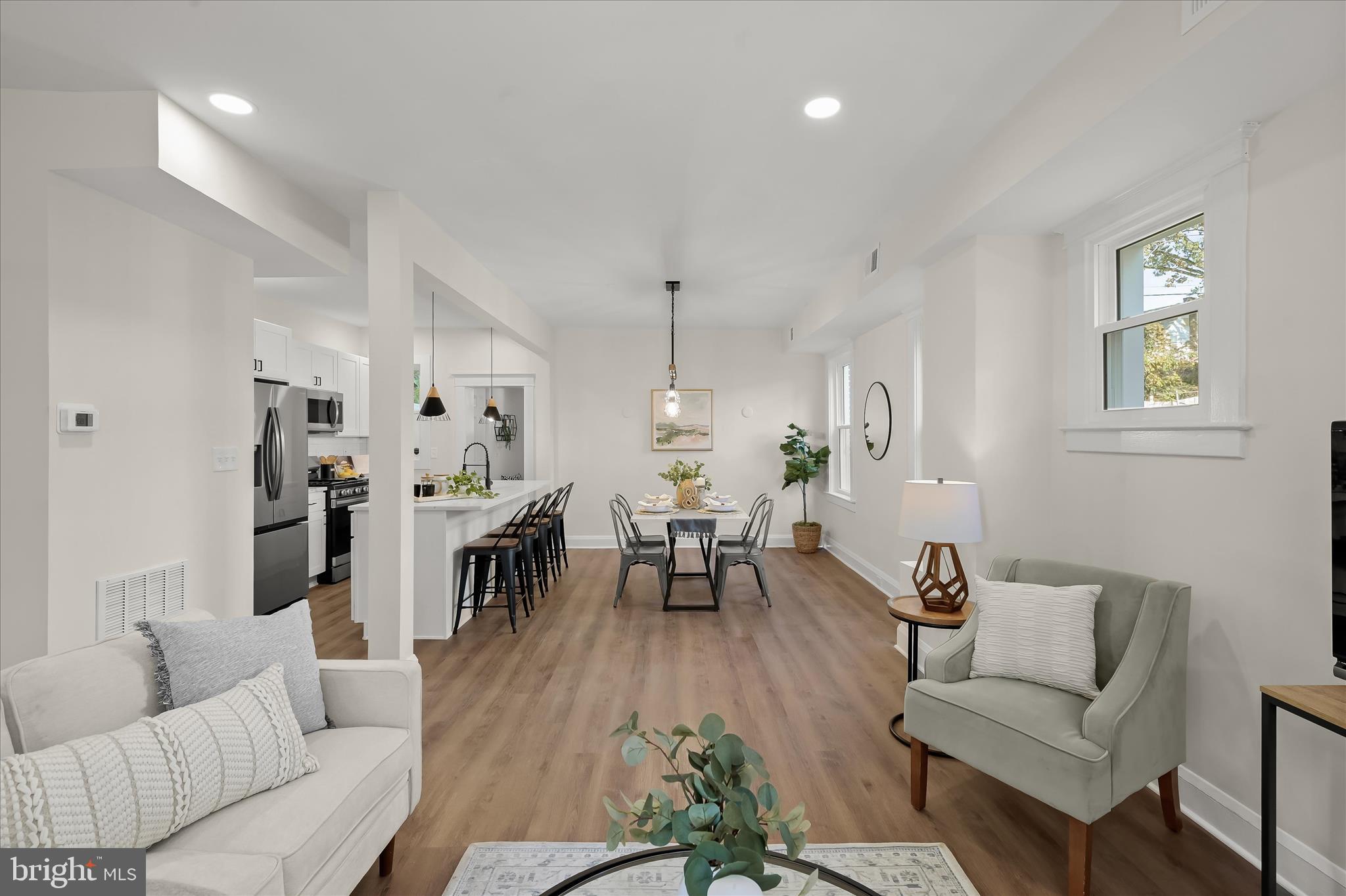 TEN HILLS - Residential