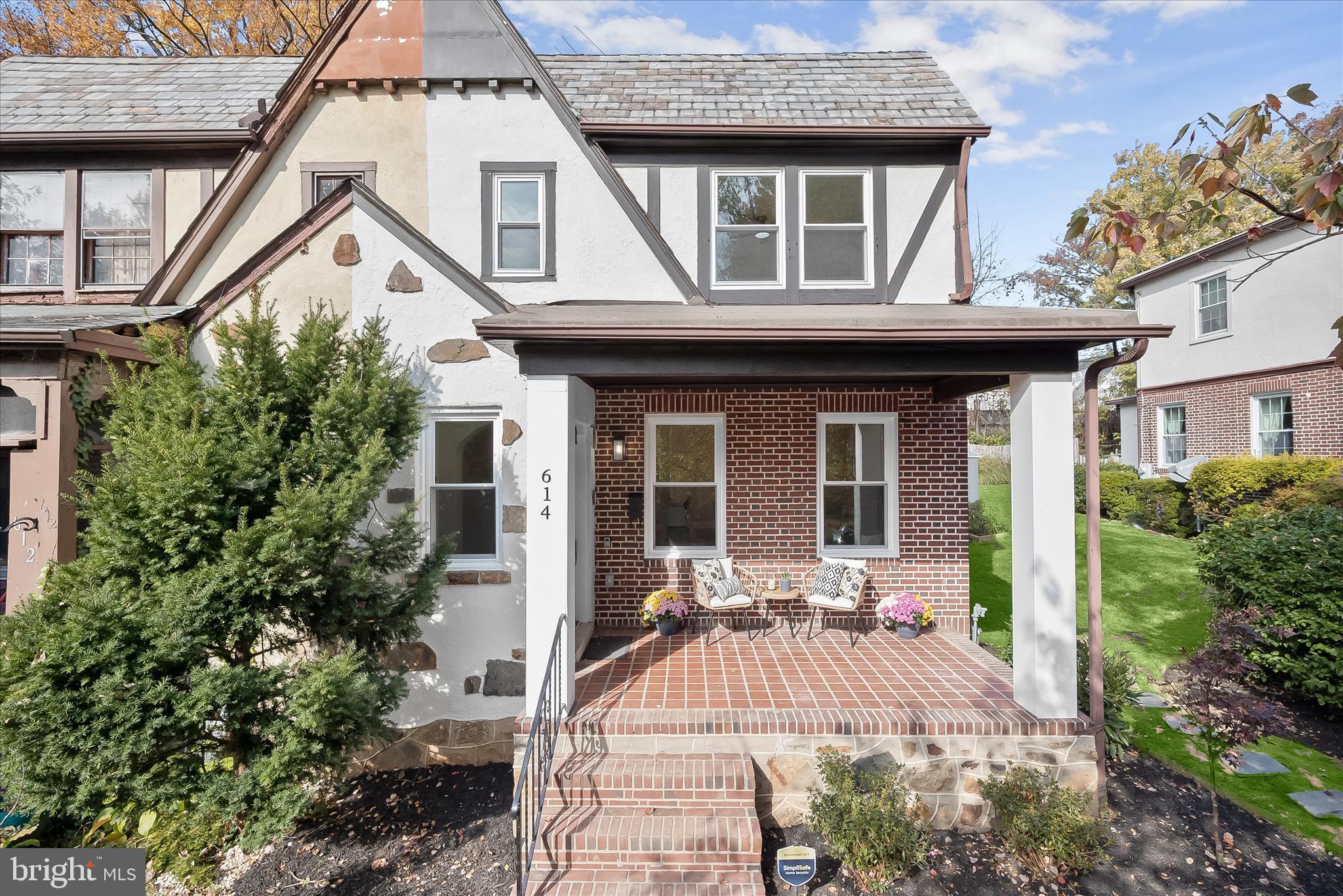 TEN HILLS - Residential