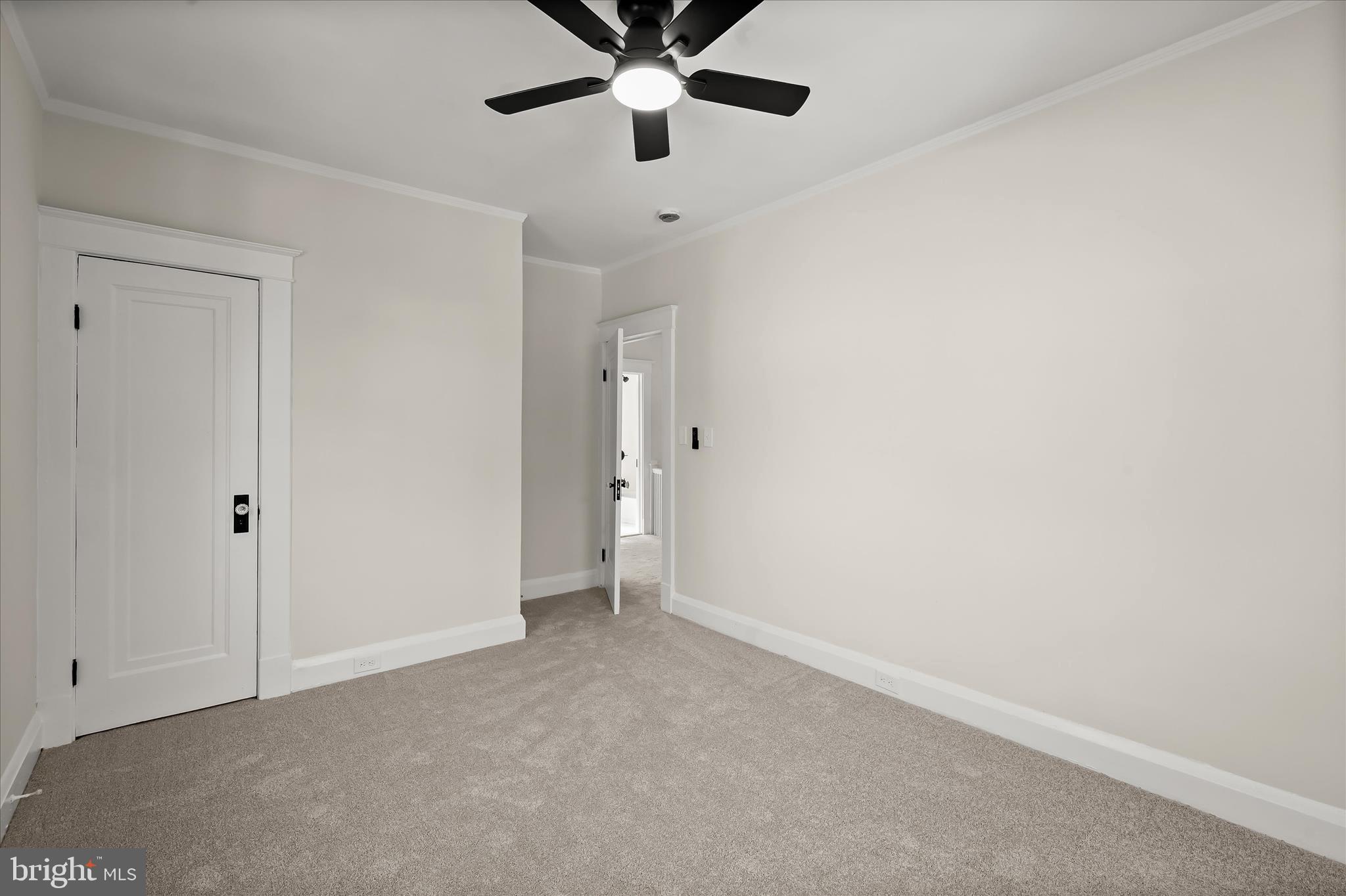 TEN HILLS - Residential