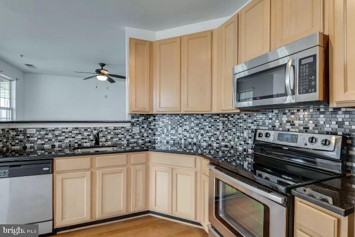 SUMMERFIELD - Residential Lease