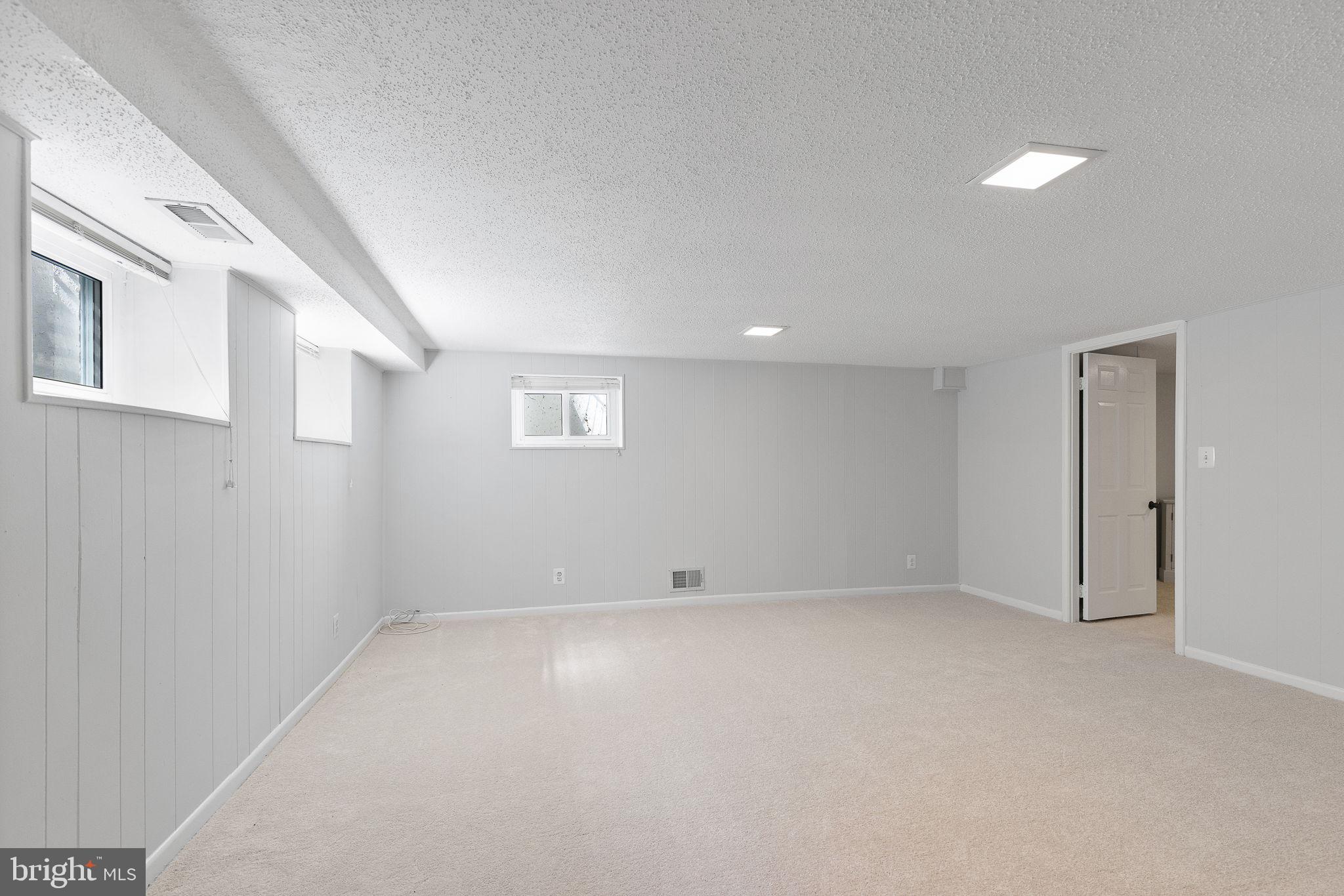 FAIRLINGTON ARBORS - Residential