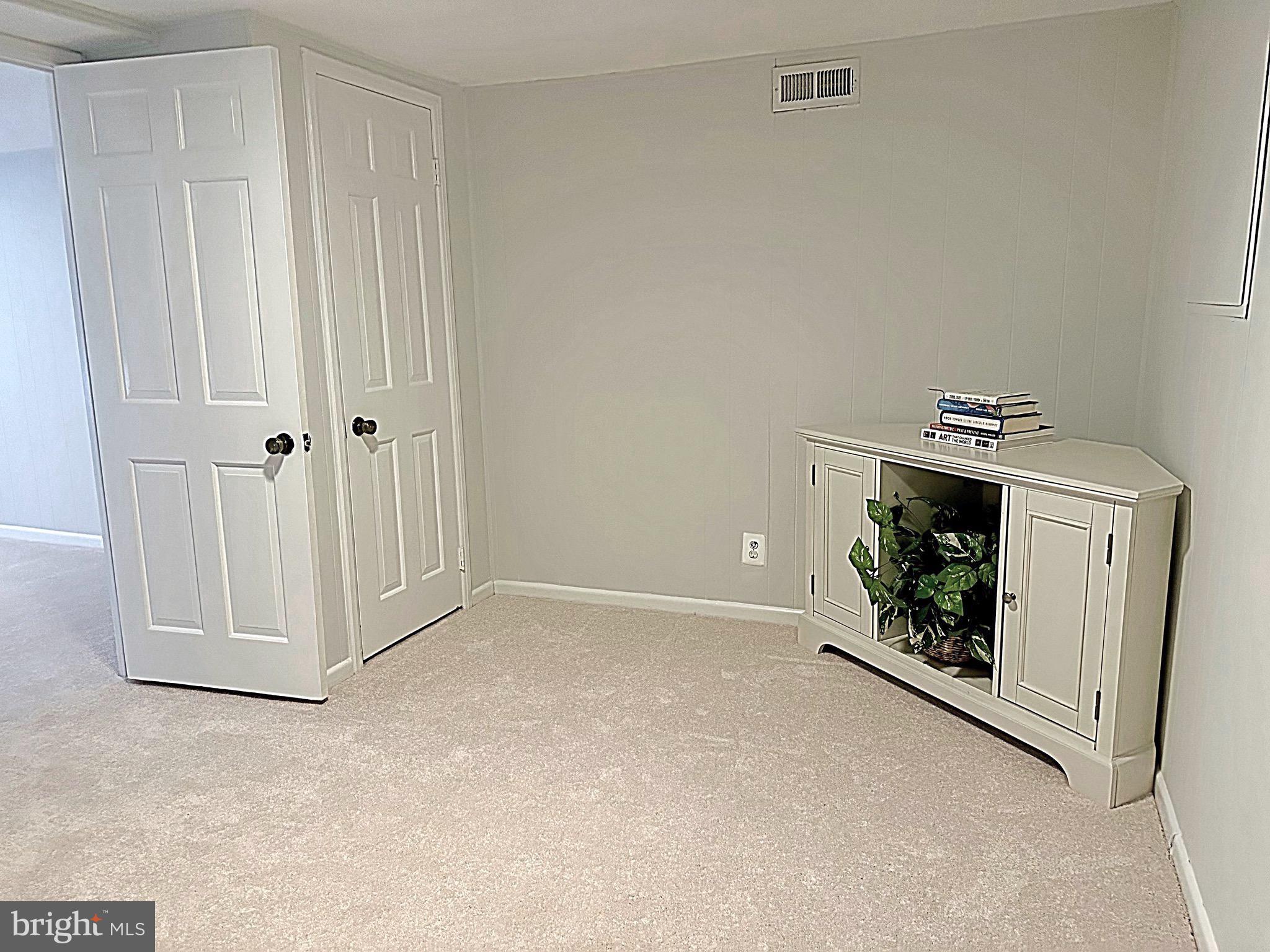 FAIRLINGTON ARBORS - Residential