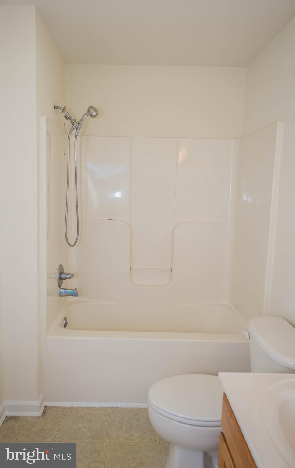 BUTLER'S VILLAGE - Residential Lease