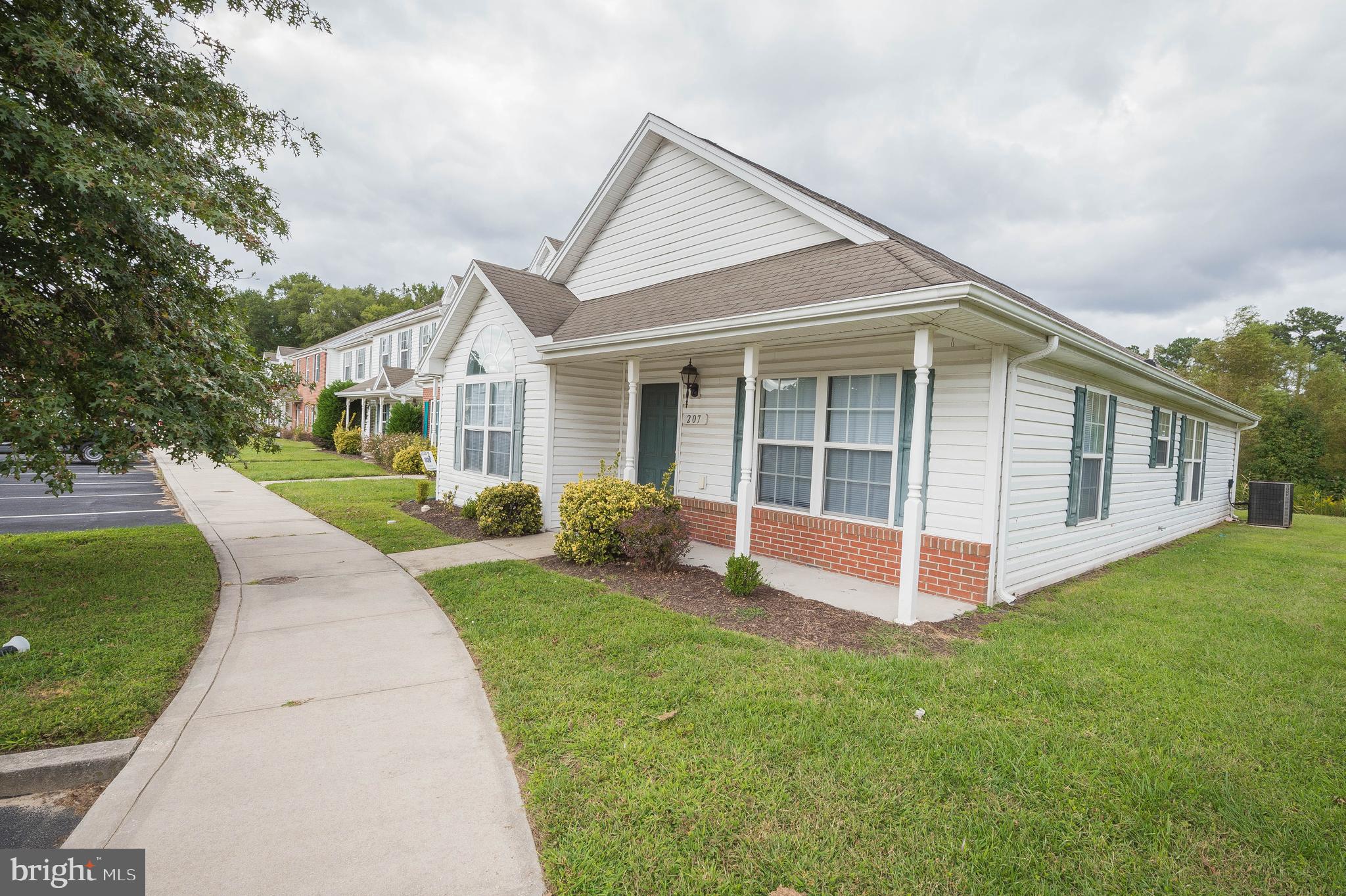 BUTLER'S VILLAGE - Residential Lease