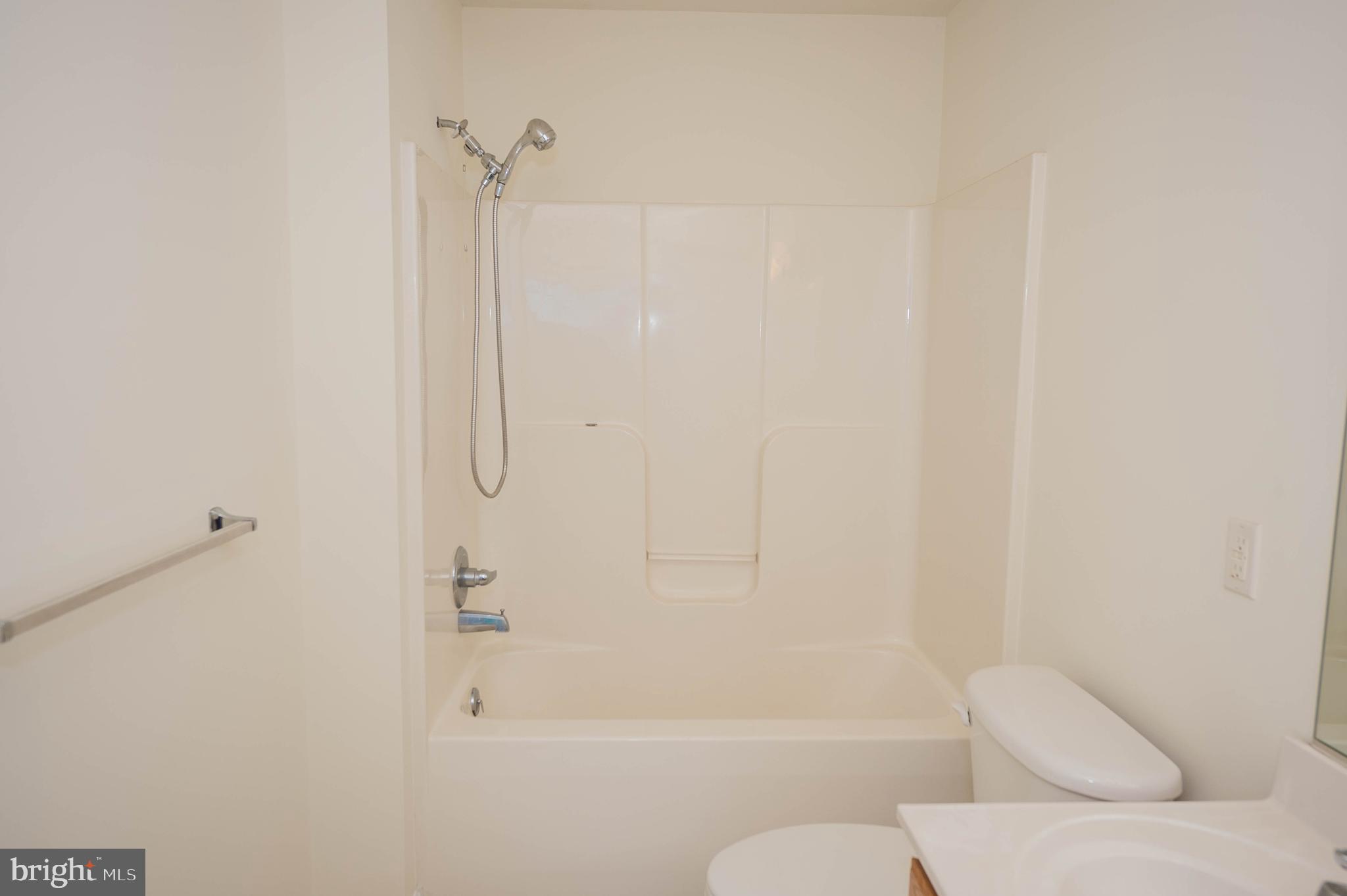 BUTLER'S VILLAGE - Residential Lease