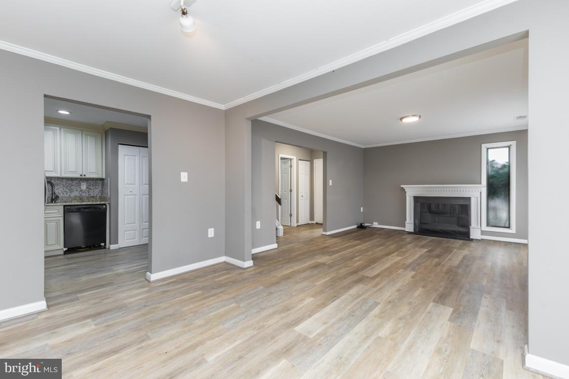 THE VILLAGES CONDO - Residential Lease