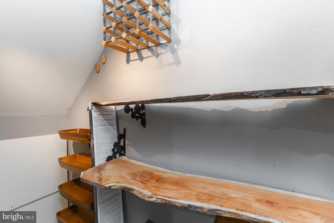 THE VILLAGES CONDO - Residential Lease