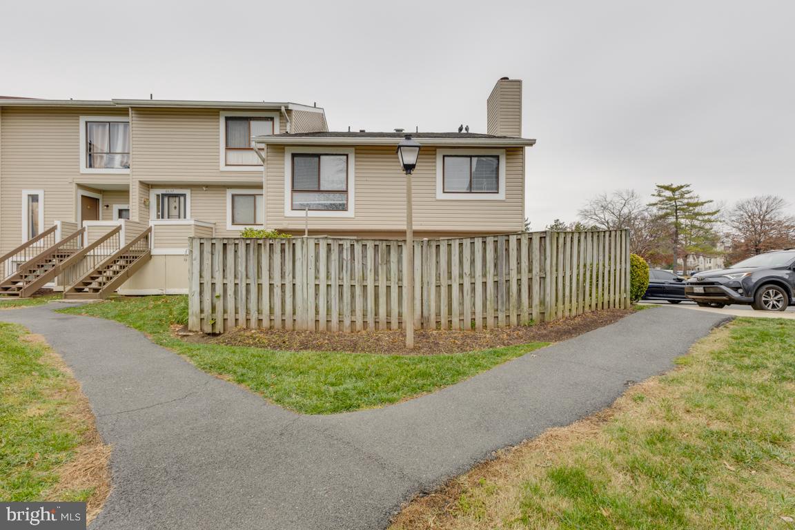 THE VILLAGES CONDO - Residential Lease