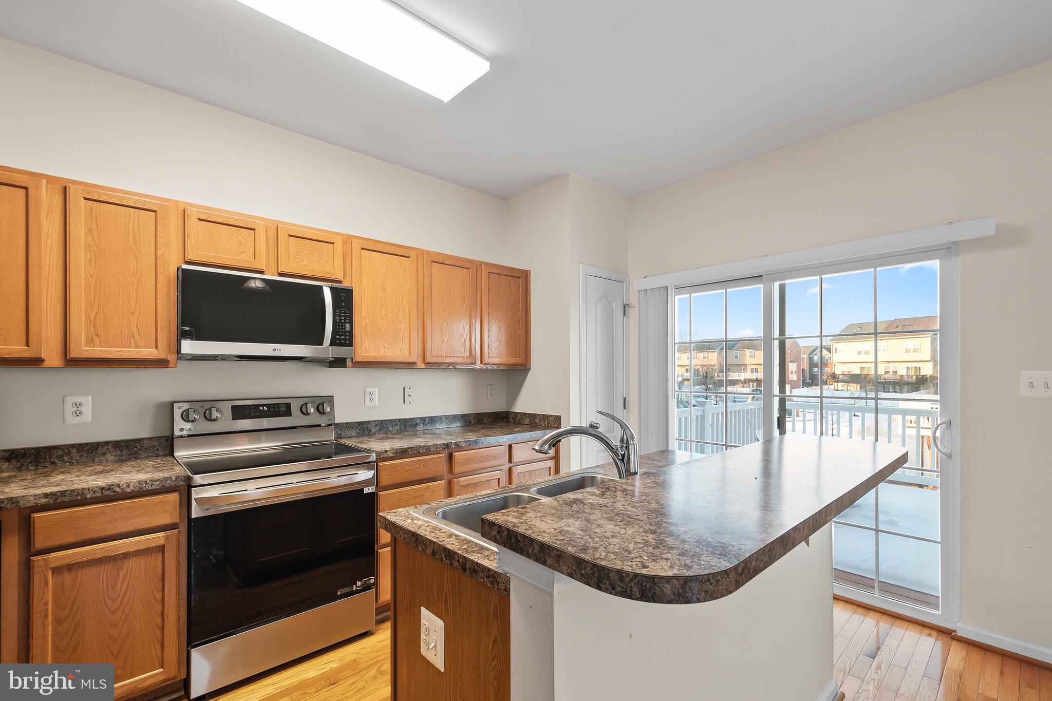 ST CHARLES SHEFFIELD - Residential Lease