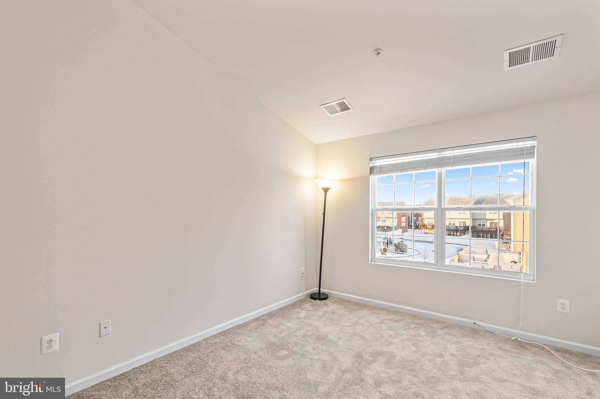 ST CHARLES SHEFFIELD - Residential Lease