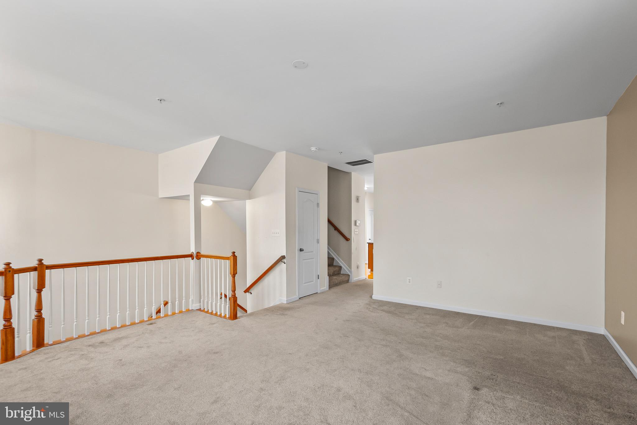 ST CHARLES SHEFFIELD - Residential Lease