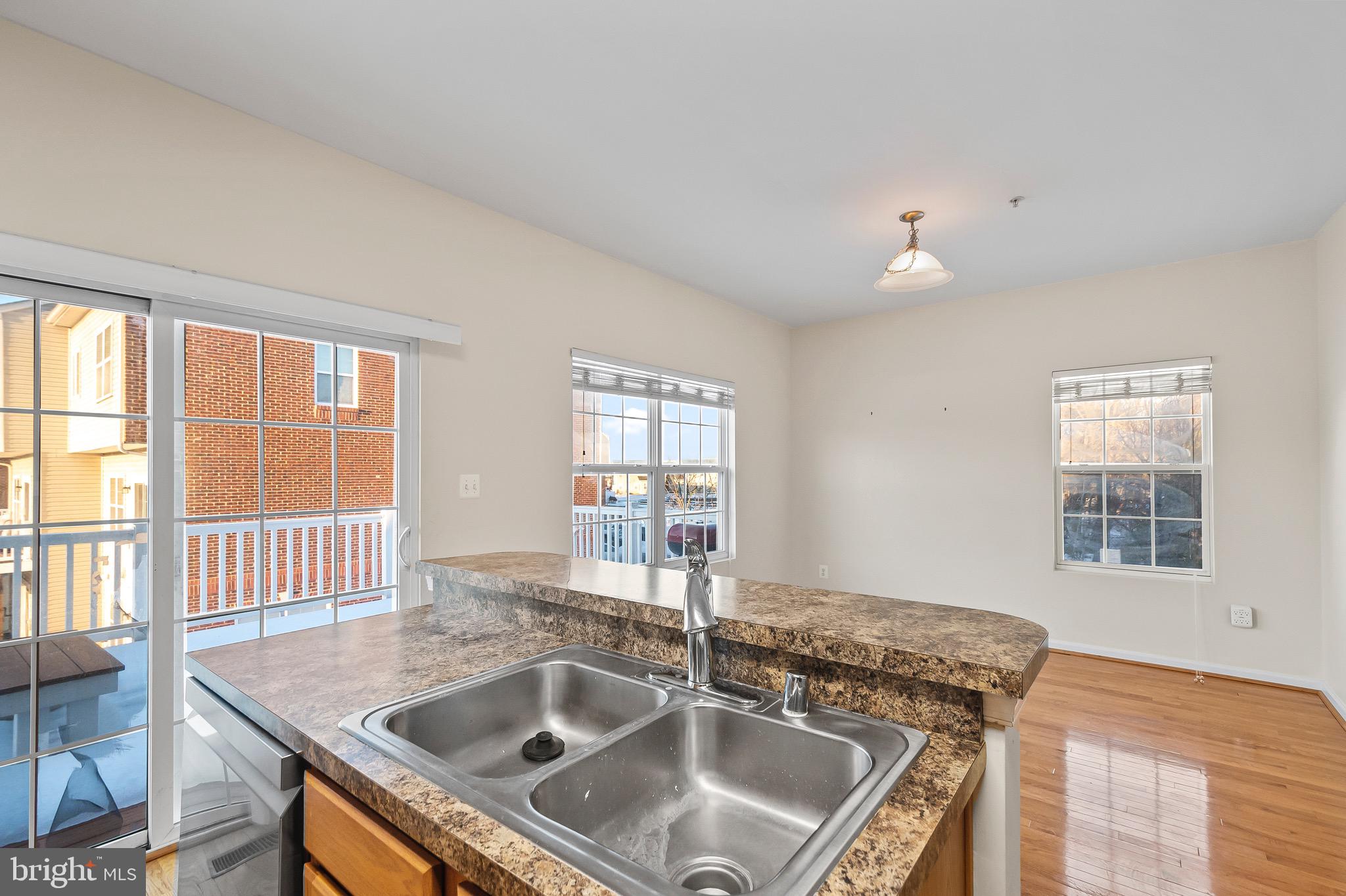 ST CHARLES SHEFFIELD - Residential Lease