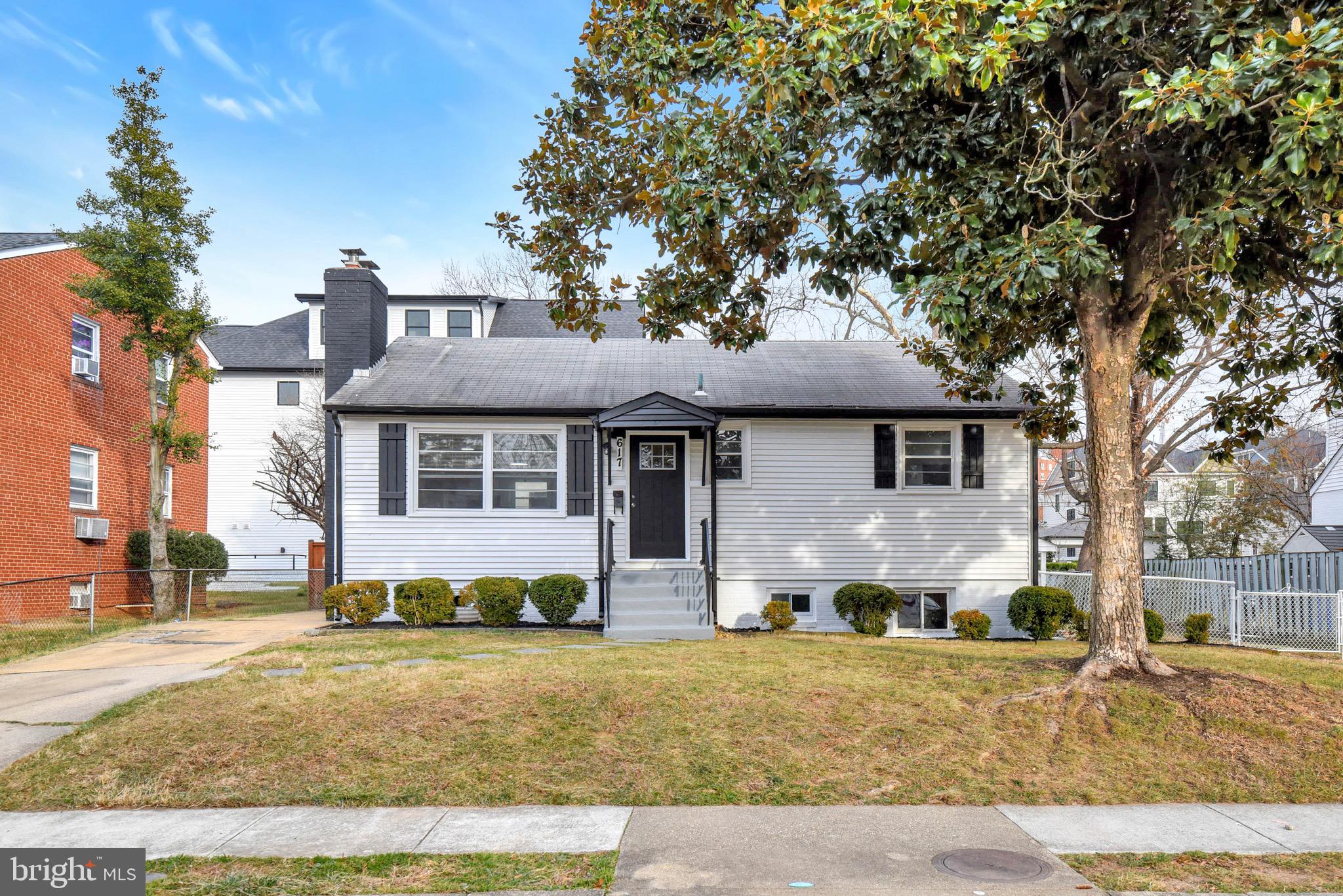 617 N WAKEFIELD STREET